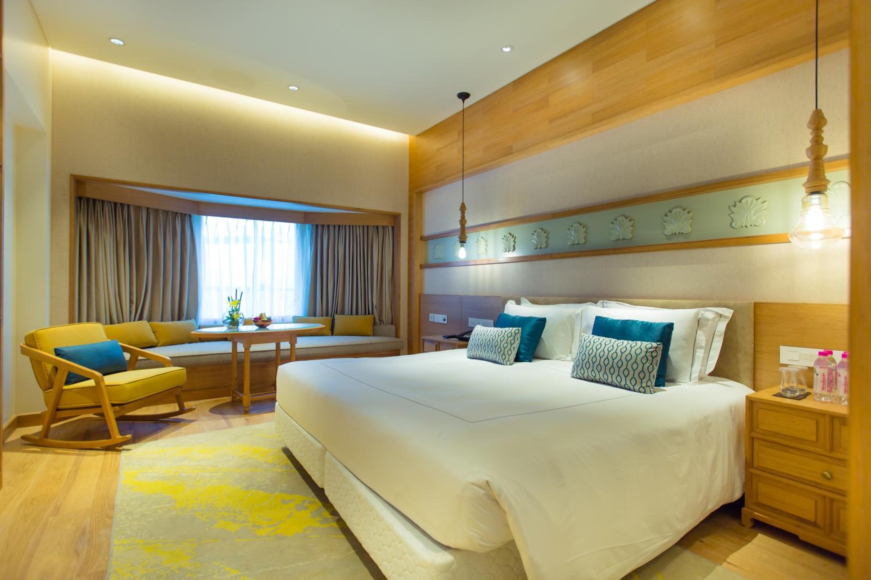 Superior King Room - Photo 6