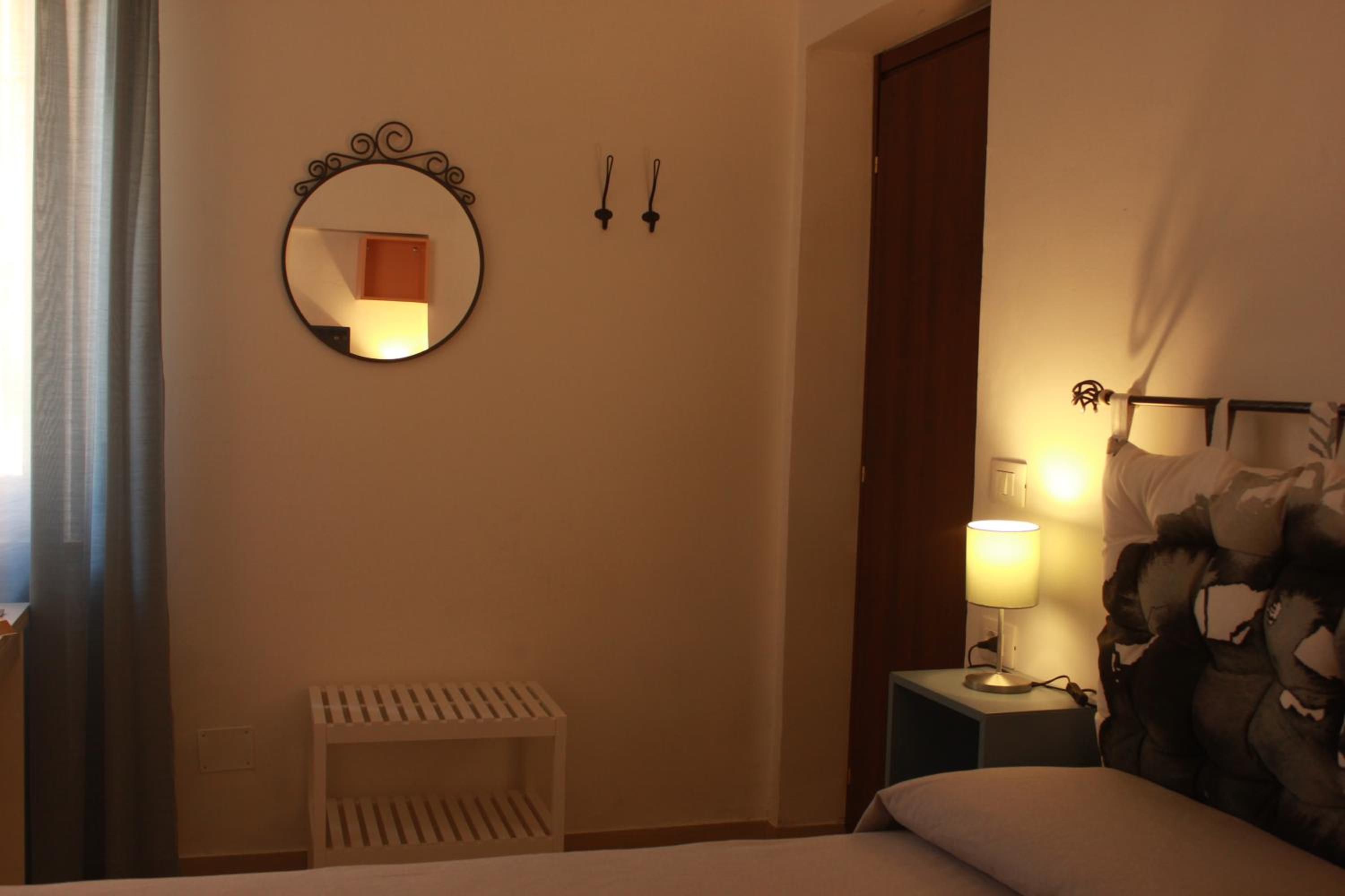 Deluxe Double or Twin Room - Photo 13