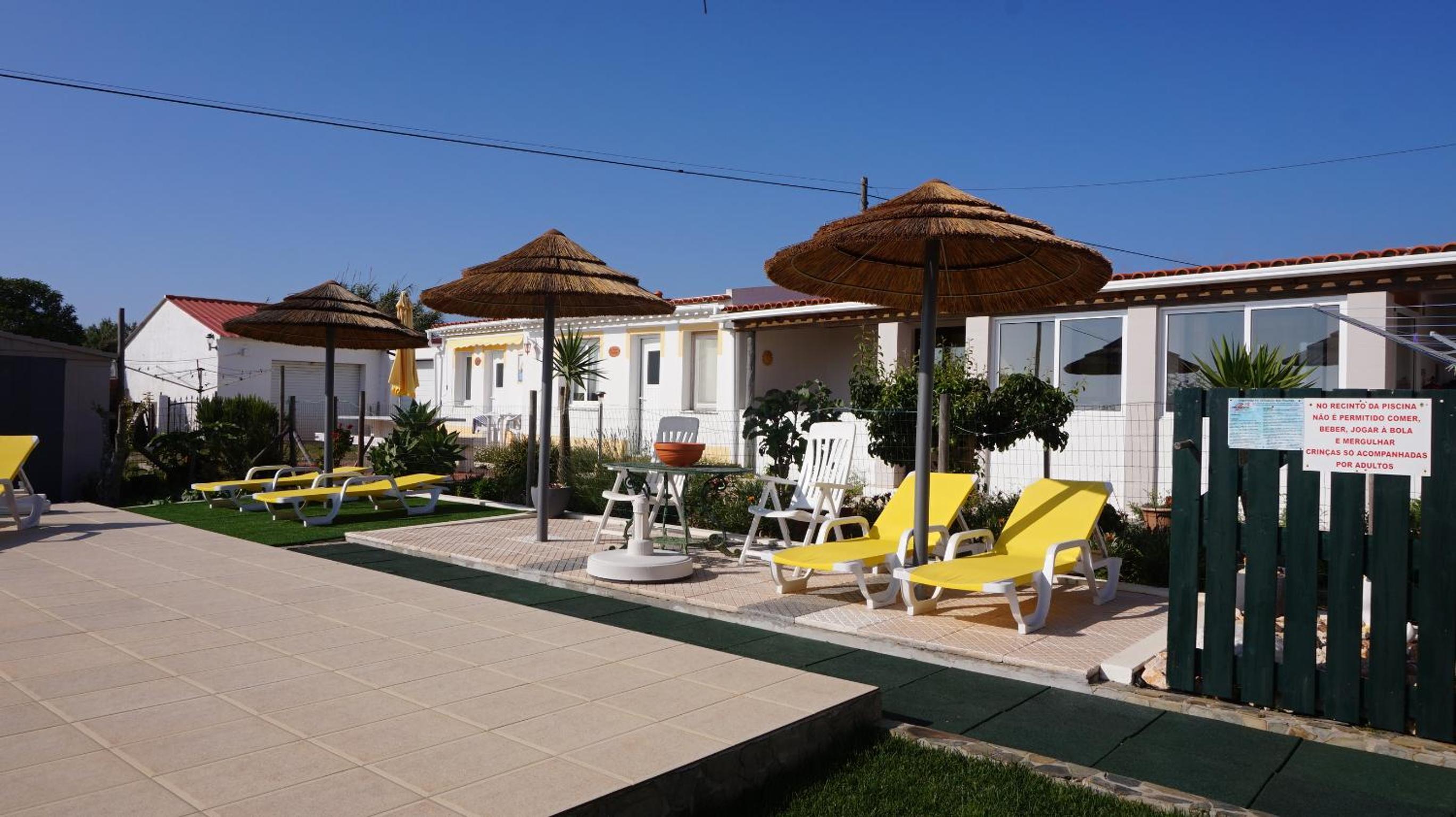 Apartment with Pool View  - Photo 2