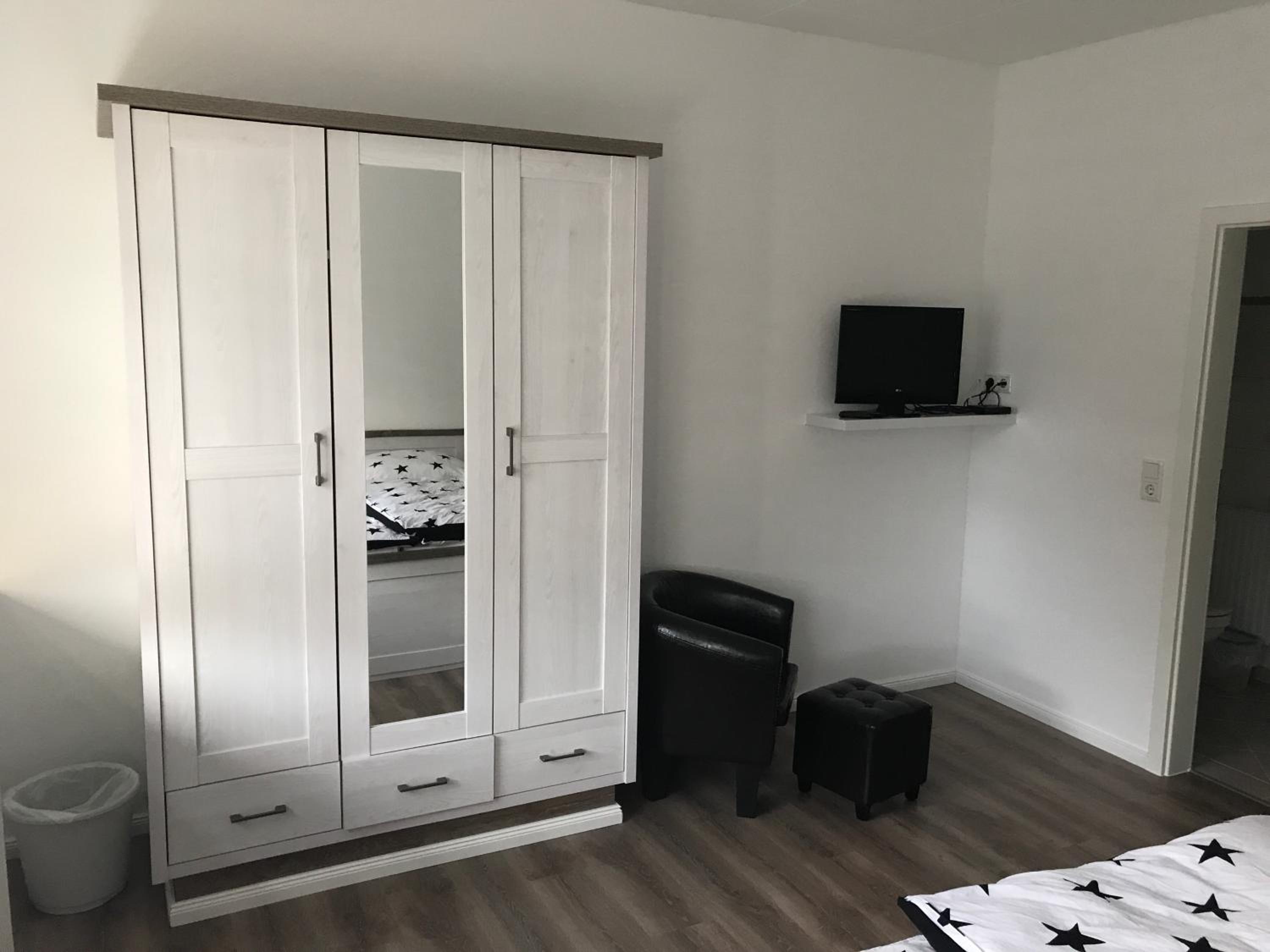 Double Room - Photo 4