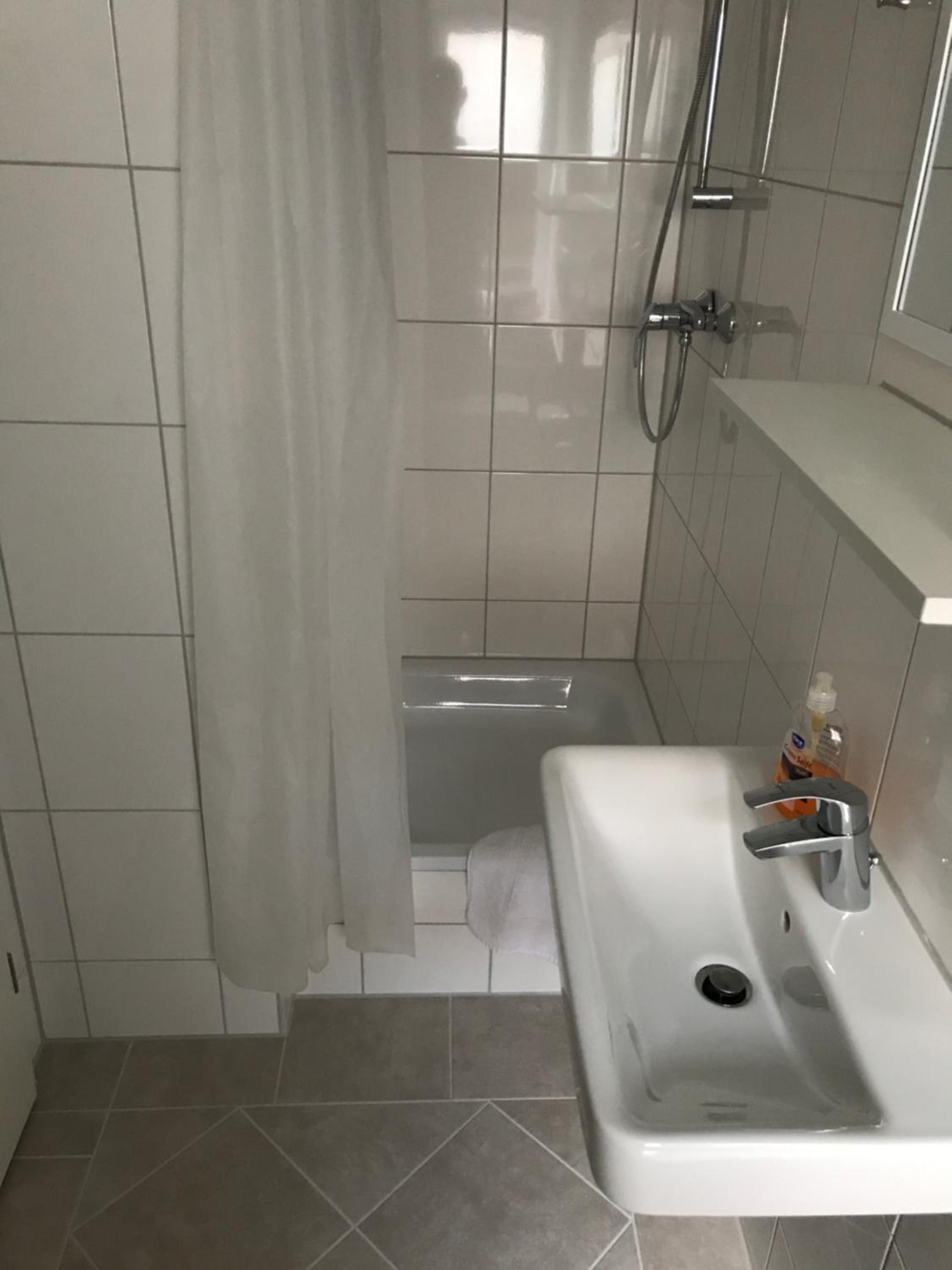 Double Room - Photo 12