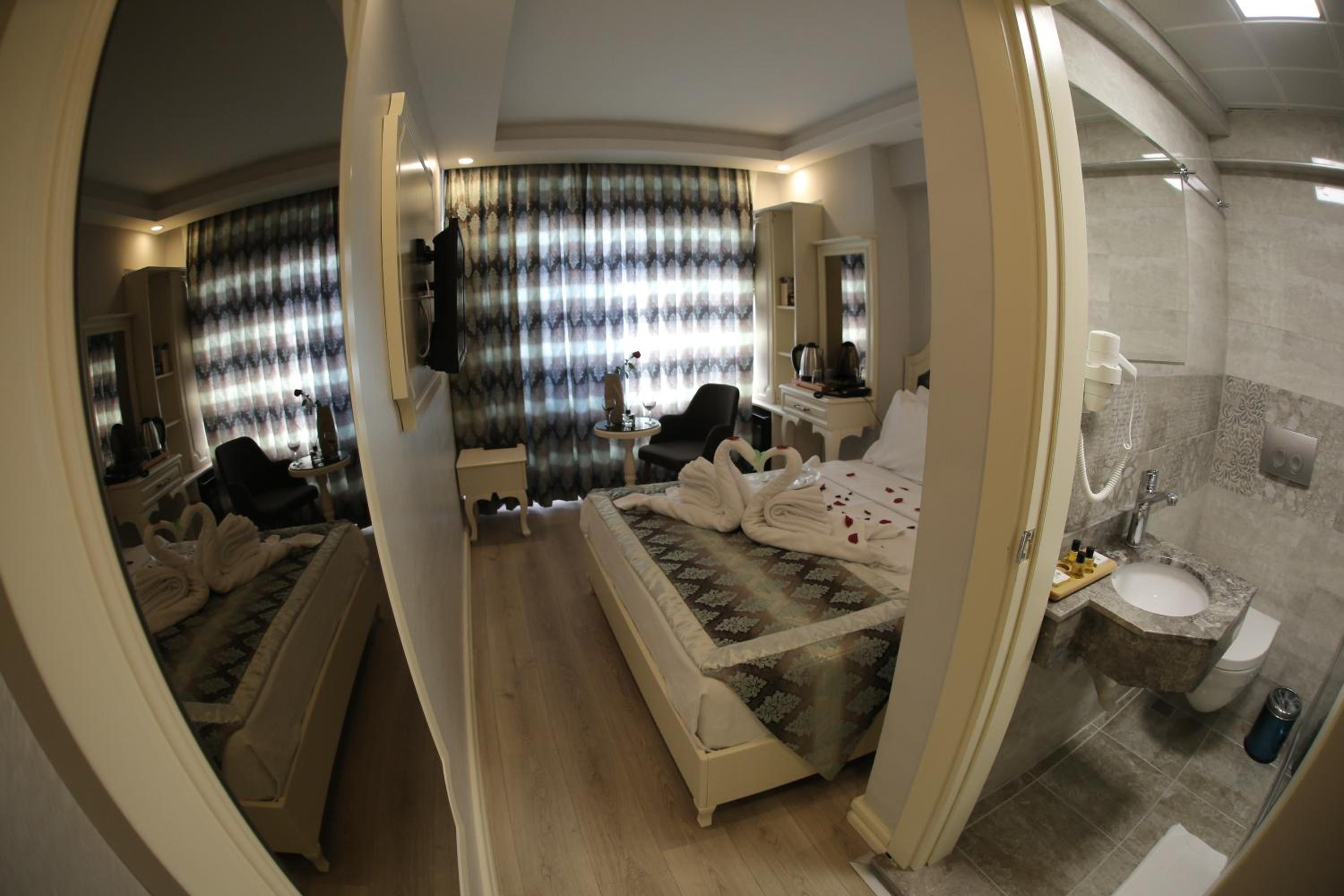 Economy Double Room photo 3