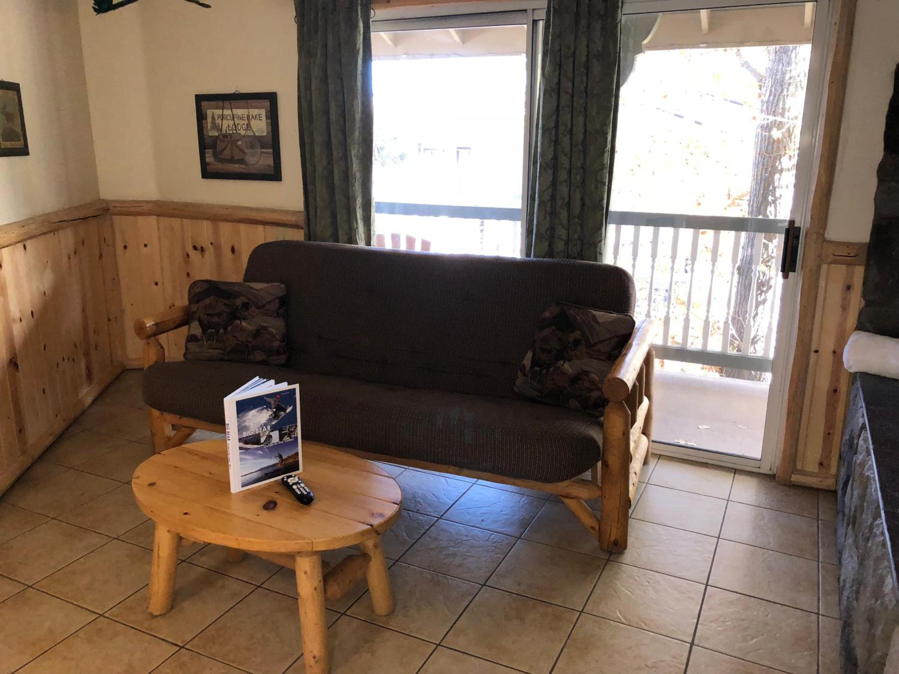 Queen Suite with Spa Bath - Accessible - Photo 4