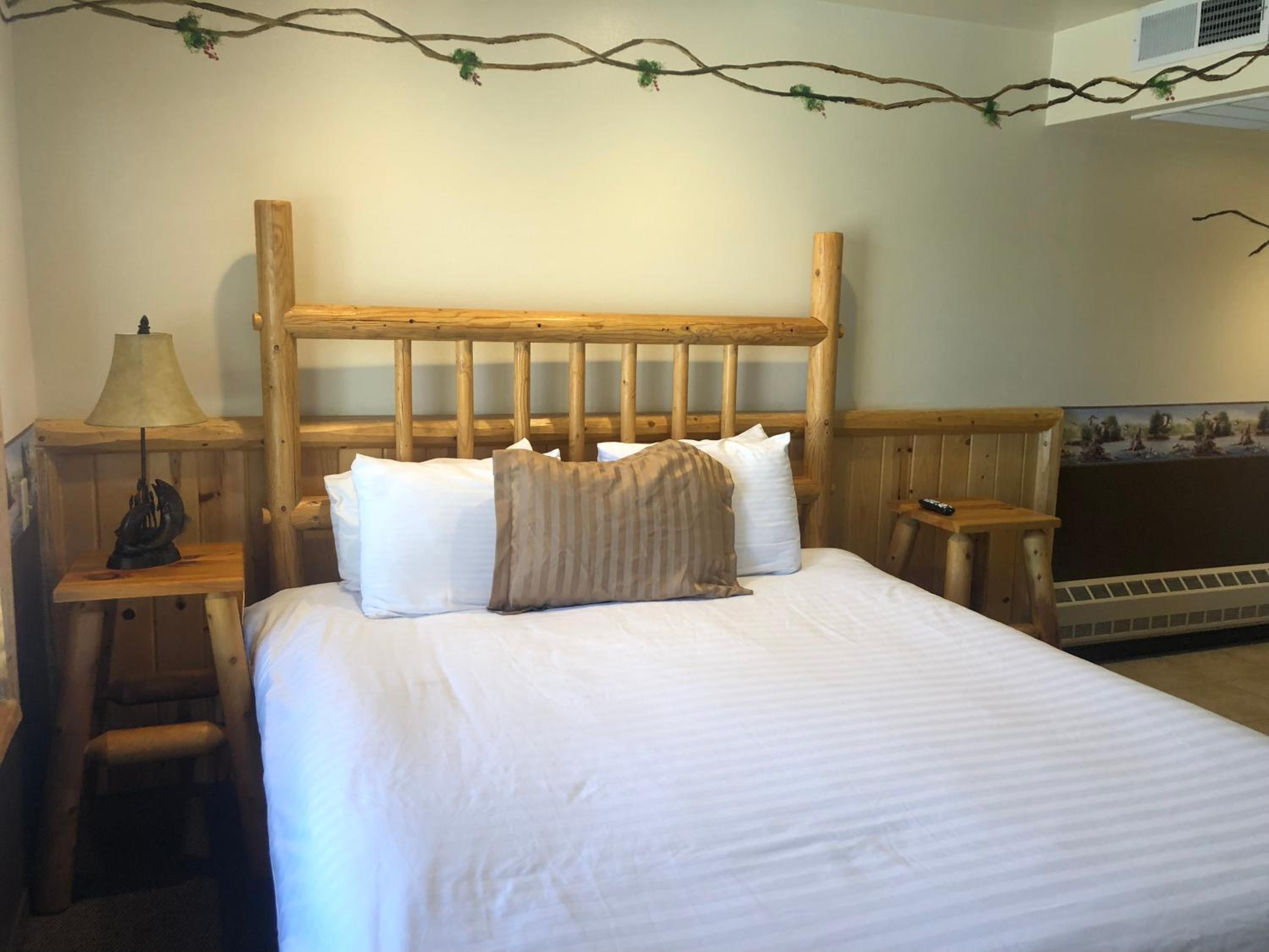 King Suite - Photo 2