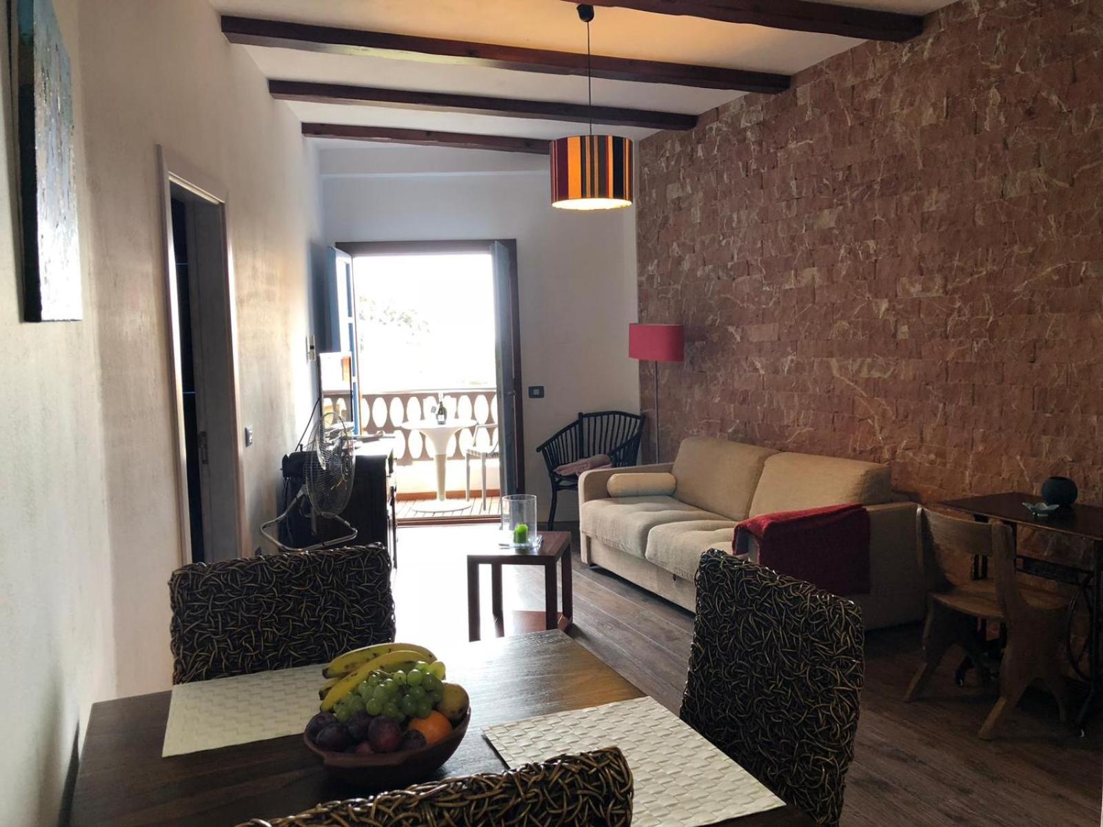 Apartamento de una habitación con vista al mar