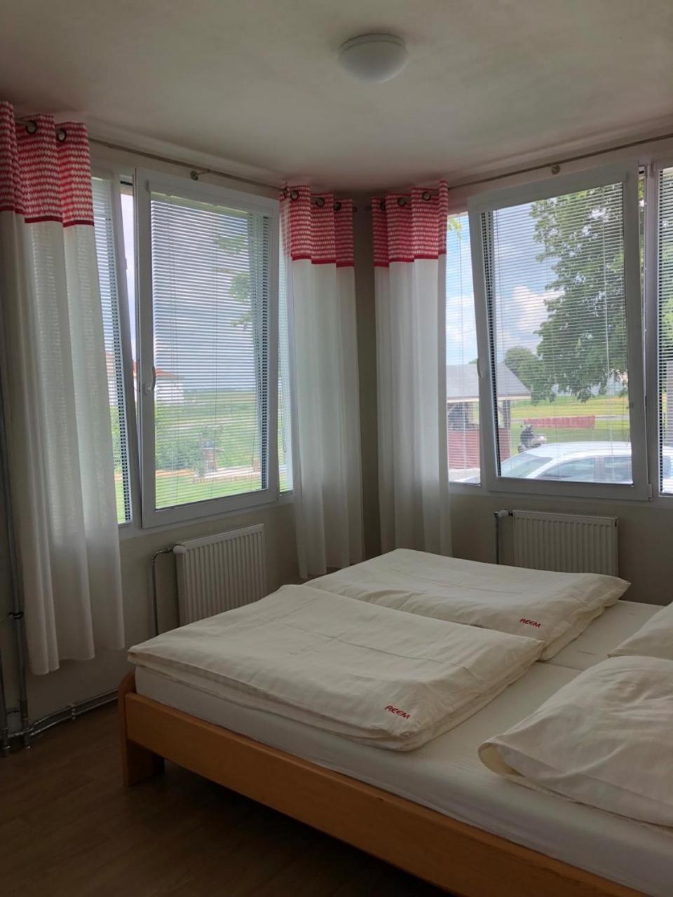 Apartment - Ground Floor - Photo 11