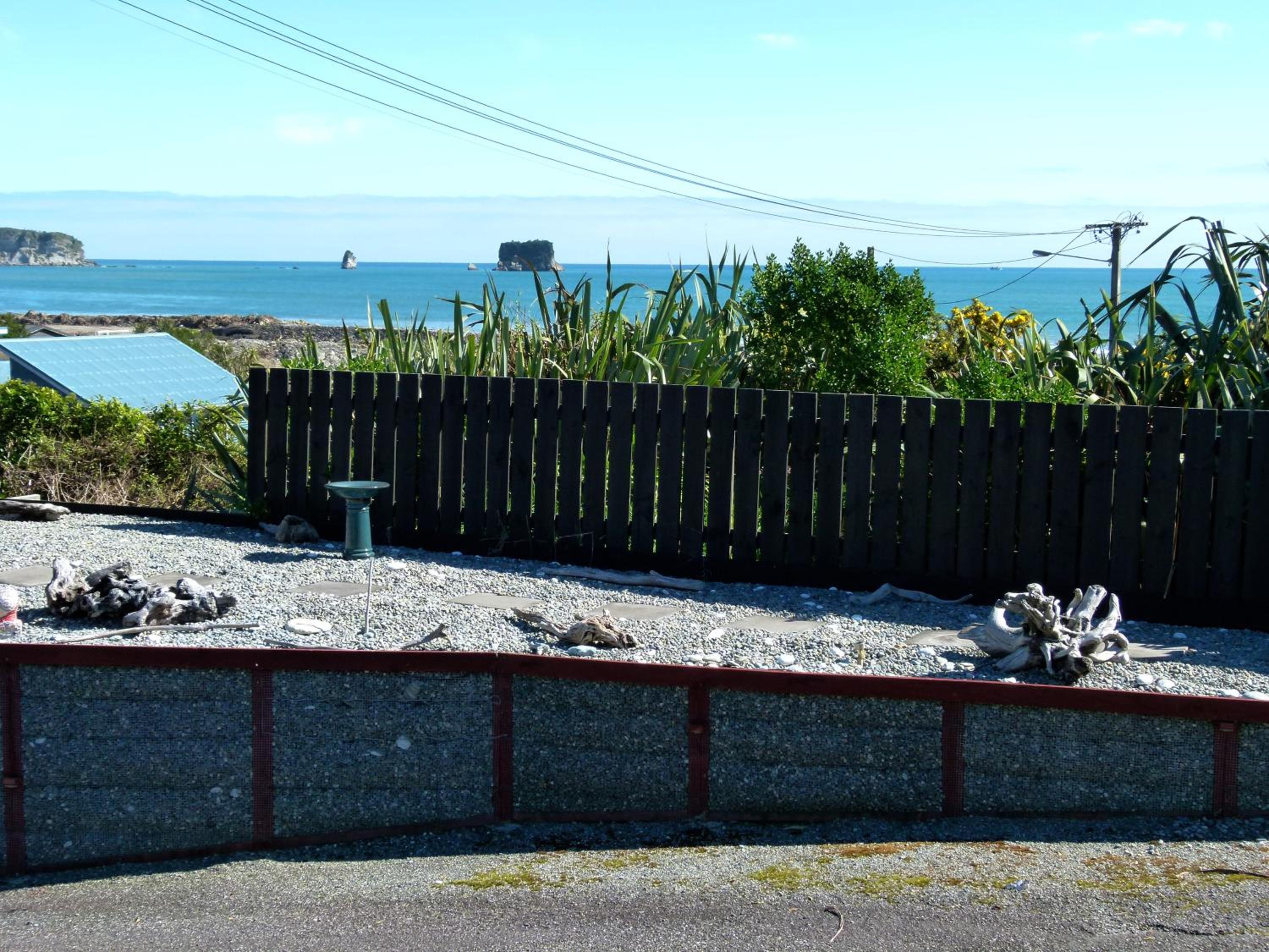 Family Room with Sea View - Photo 4