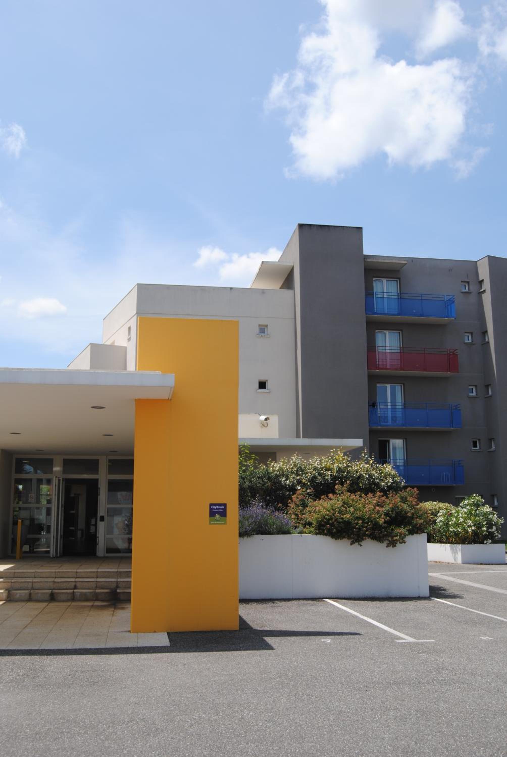 Studio (4 Adults) photo 2