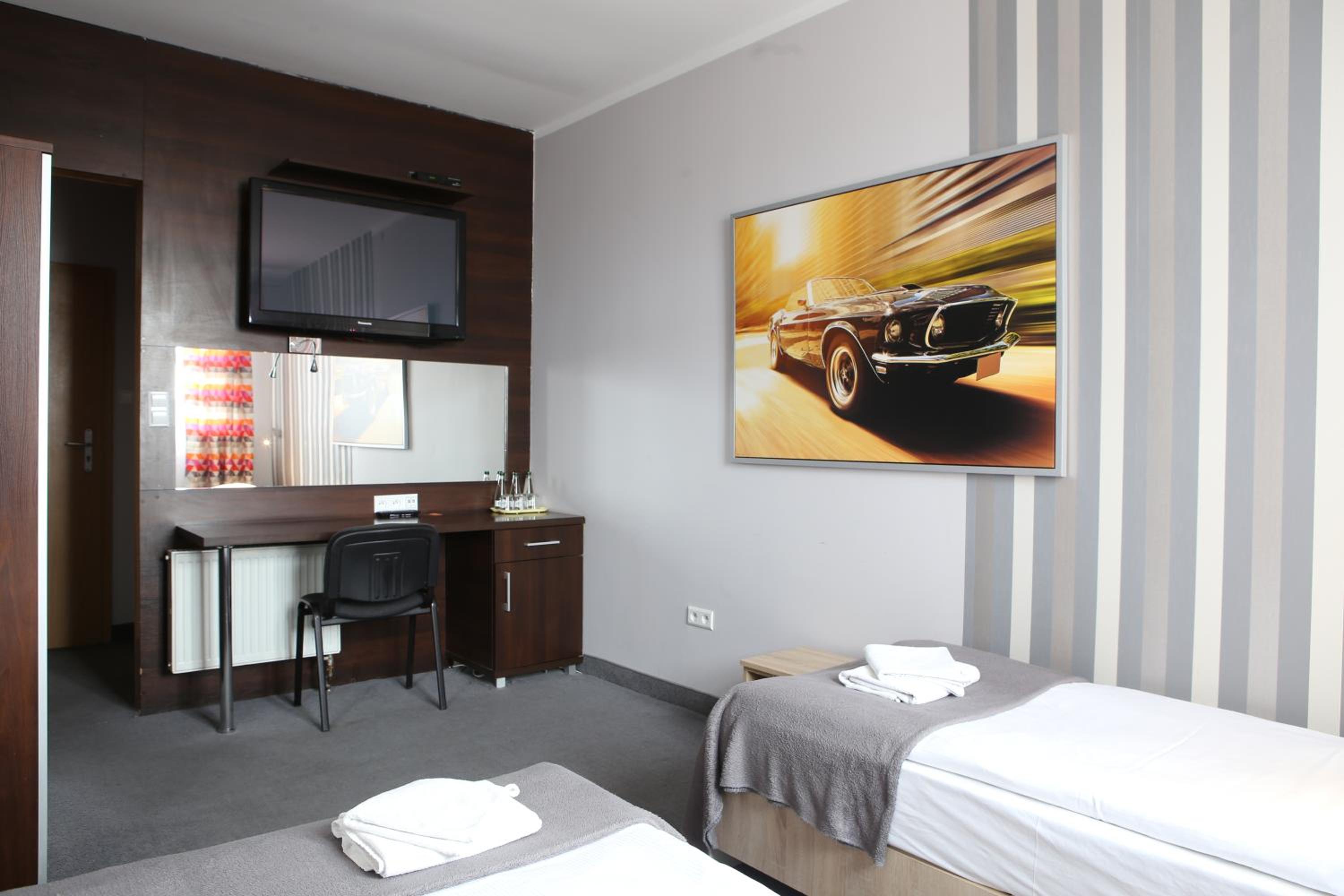 Superior Twin Room - Photo 3