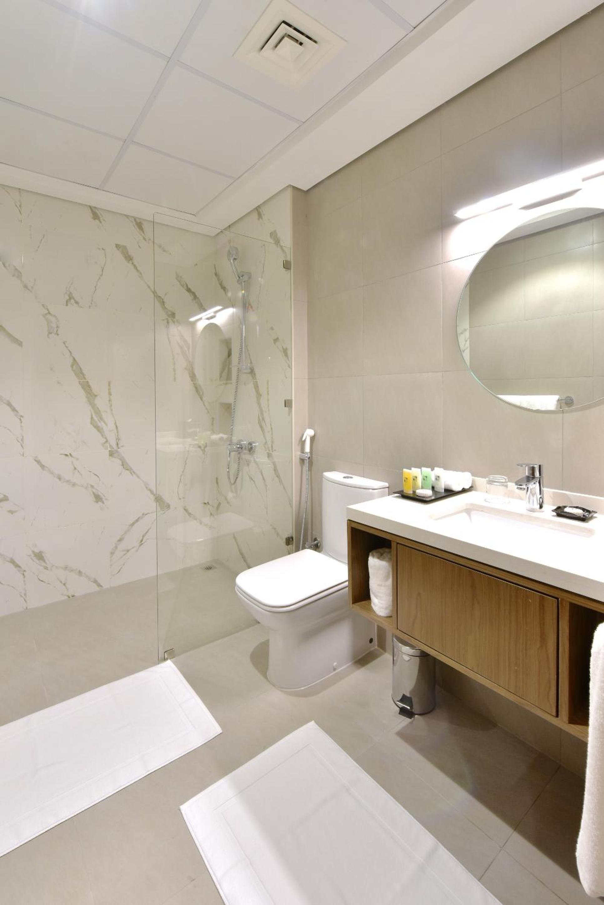 Premium Two Bedroom Sea View Apartment photo 2