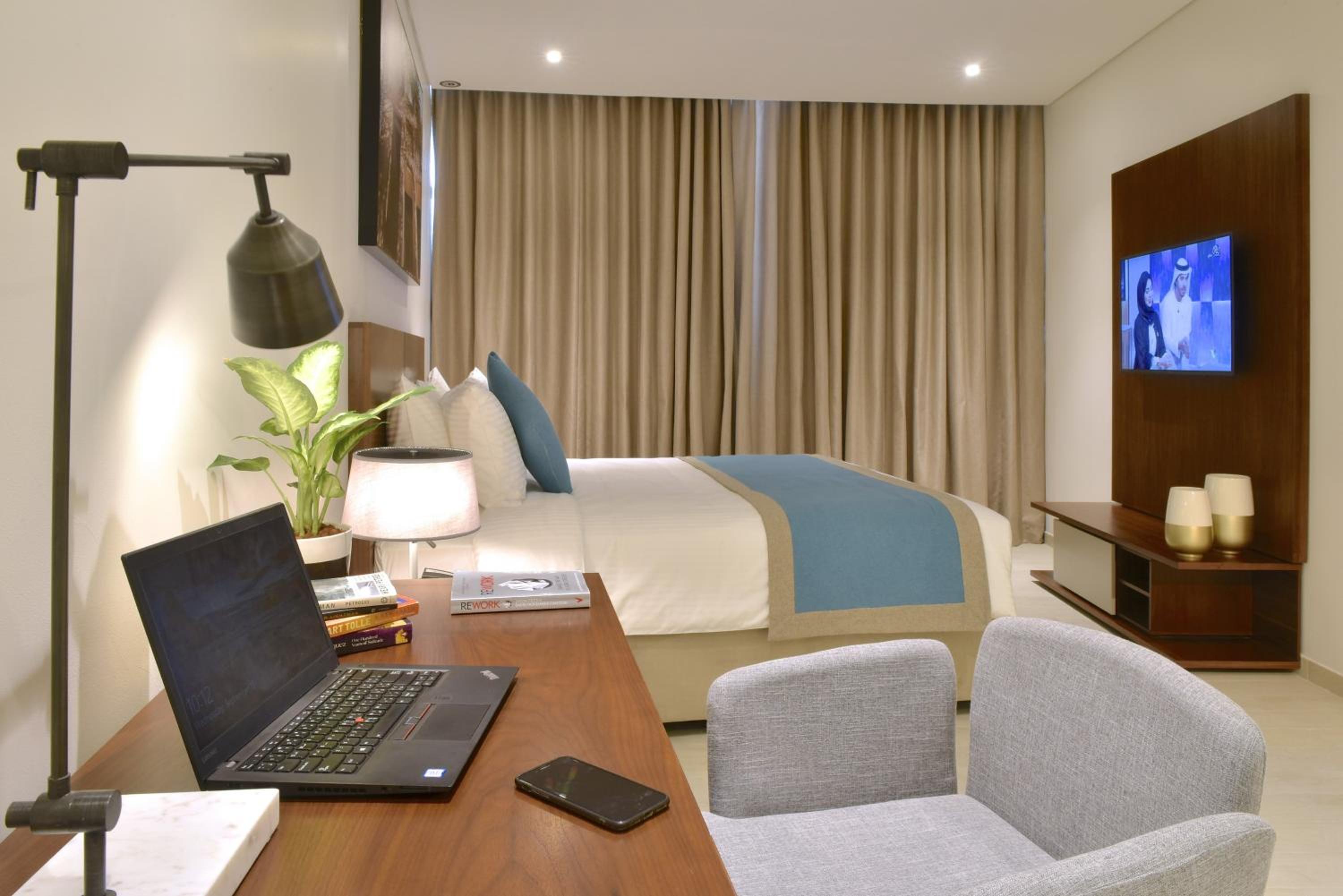 Deluxe Two Bedroom Apartment