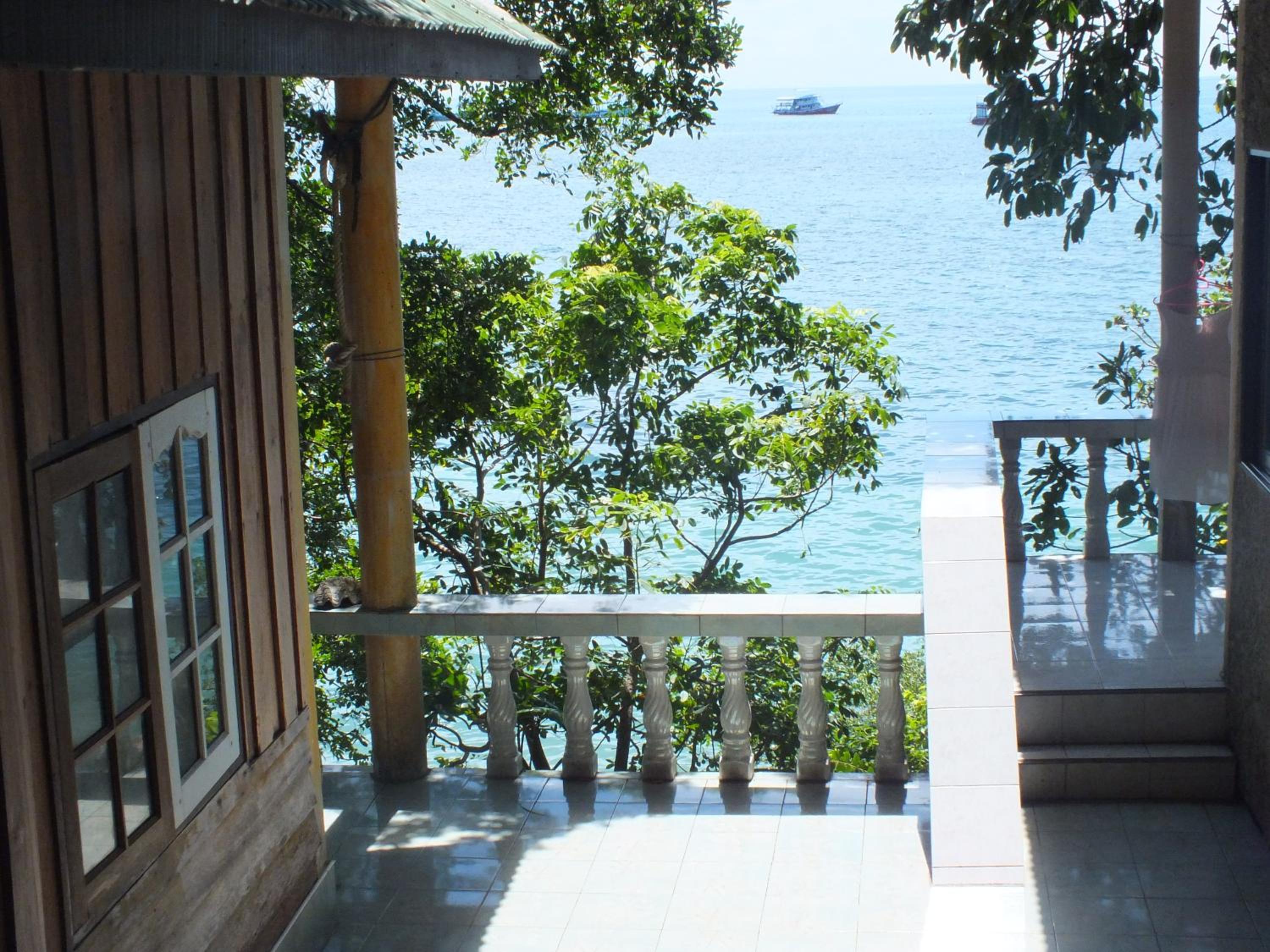 Double Room with Fan Balcony and Sea View photo 3