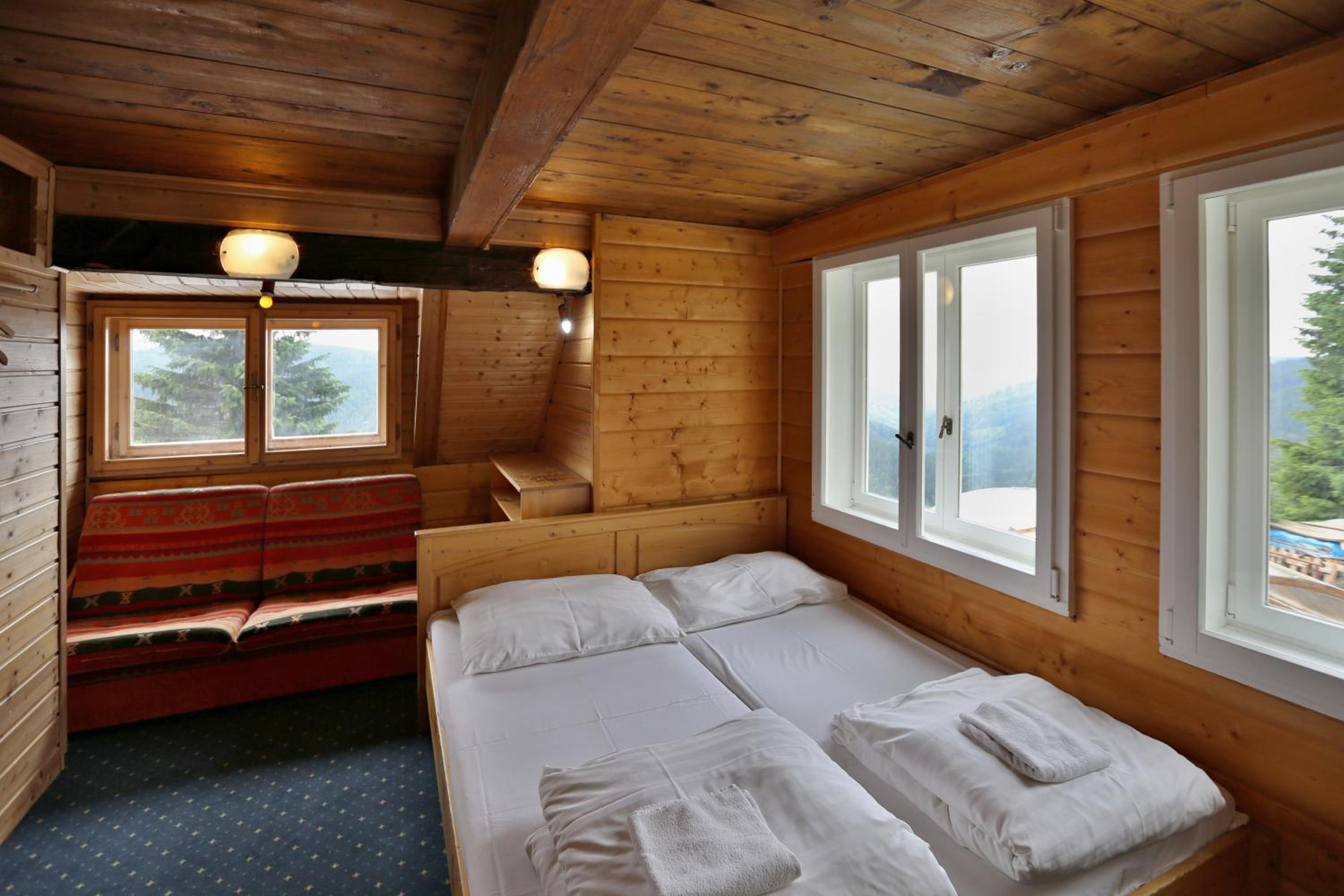 Comfort Triple Room with Shower photo 3