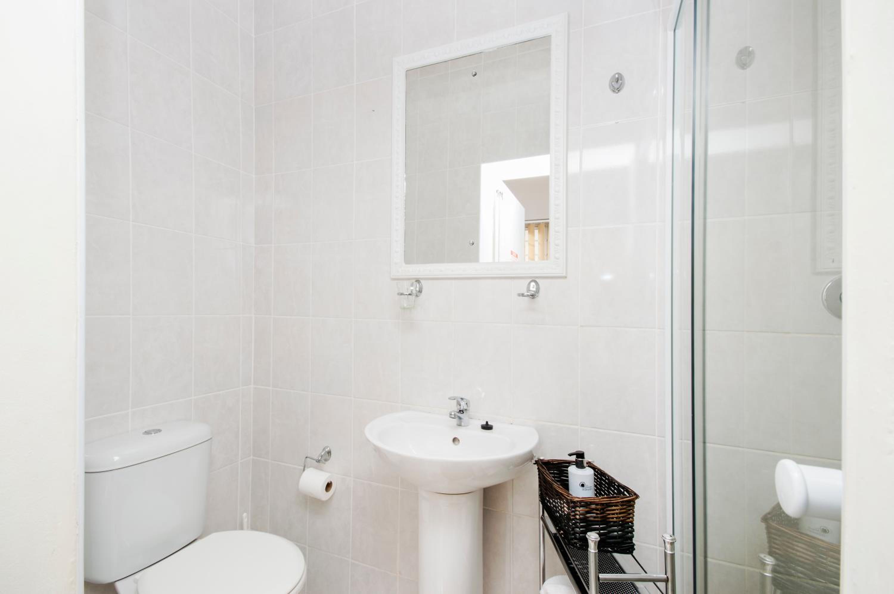 Deluxe Room (1 adult + 2 children) photo 1