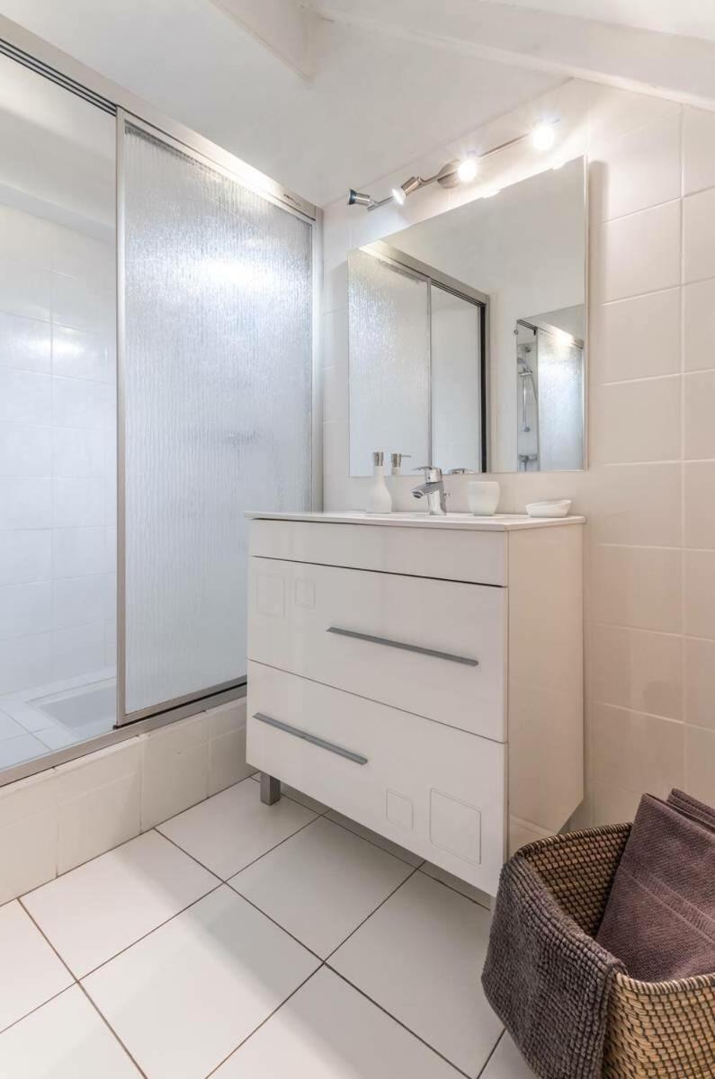 One-Bedroom House - Photo 16