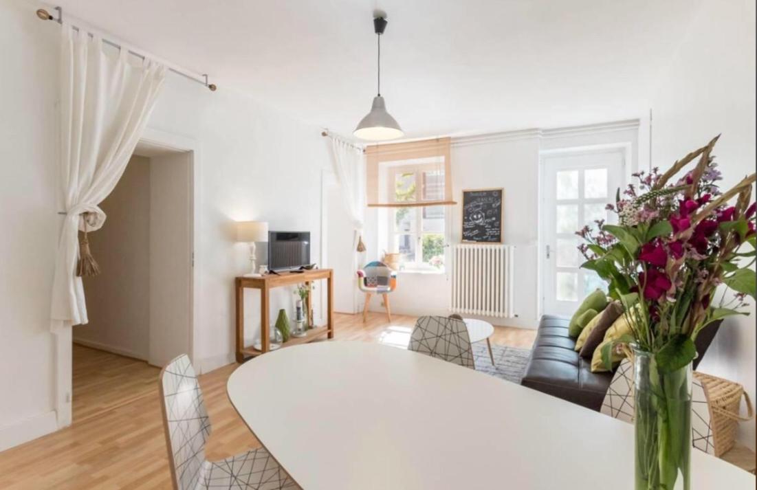 One-Bedroom House - Photo 18