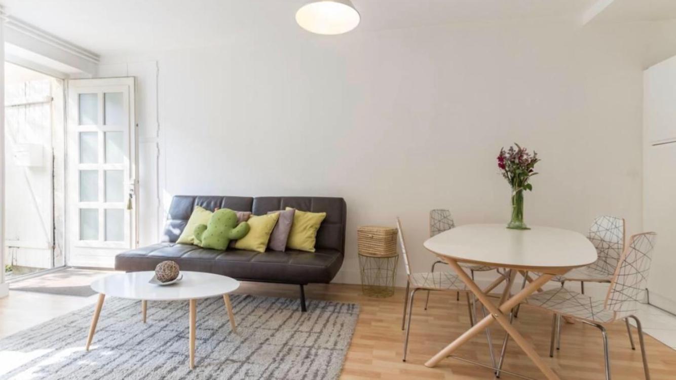 One-Bedroom House - Photo 19