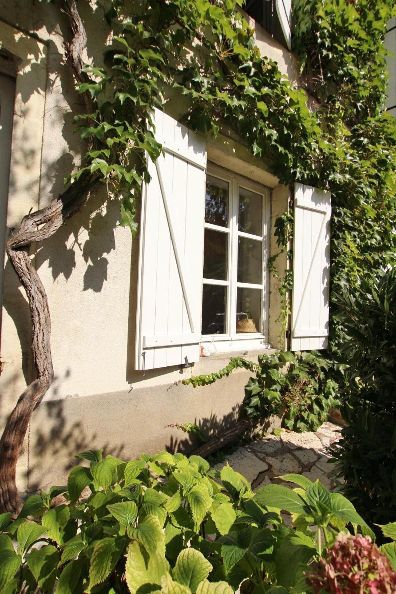 One-Bedroom House - Photo 21