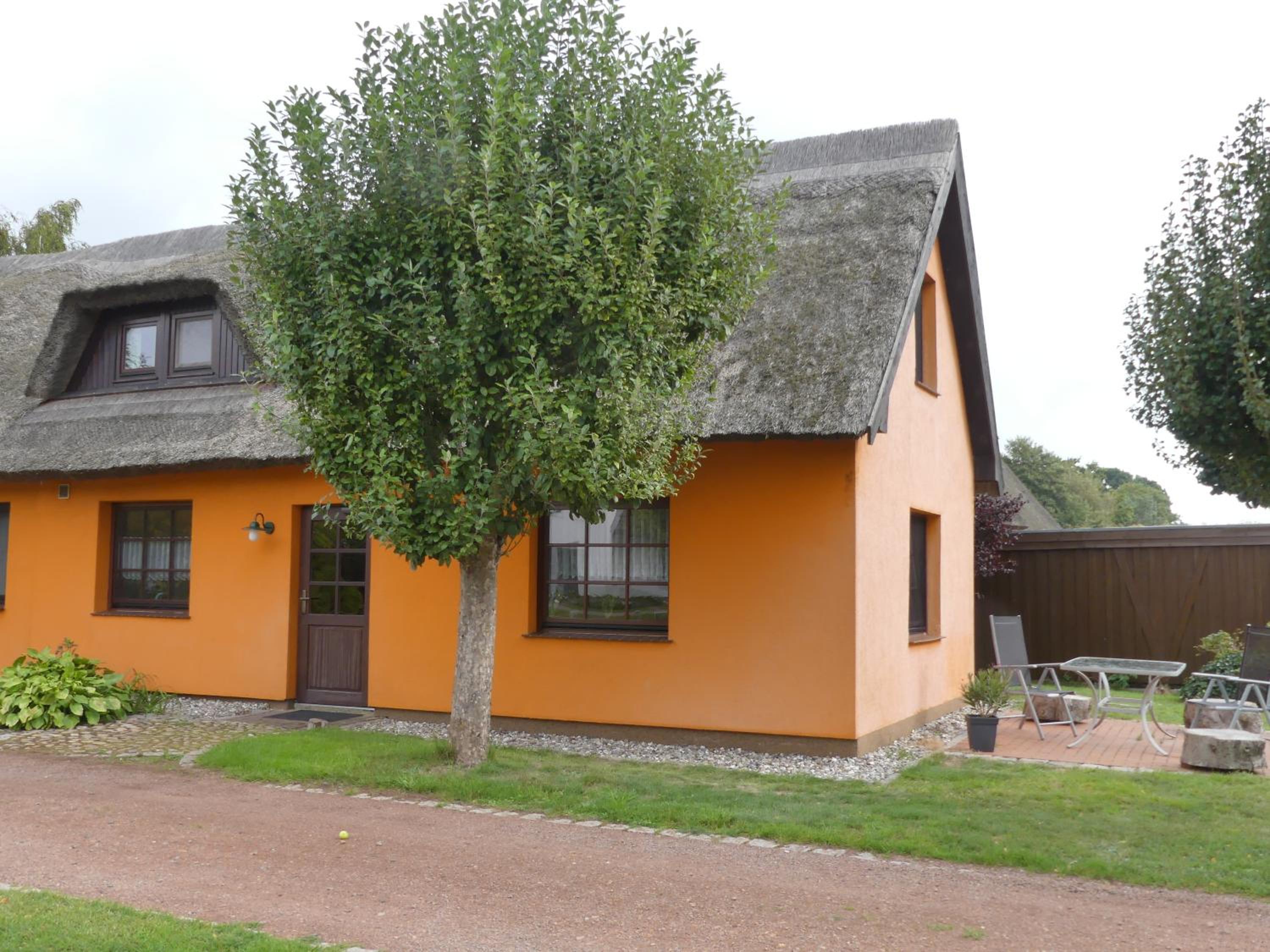 Two-Bedroom House photo 3