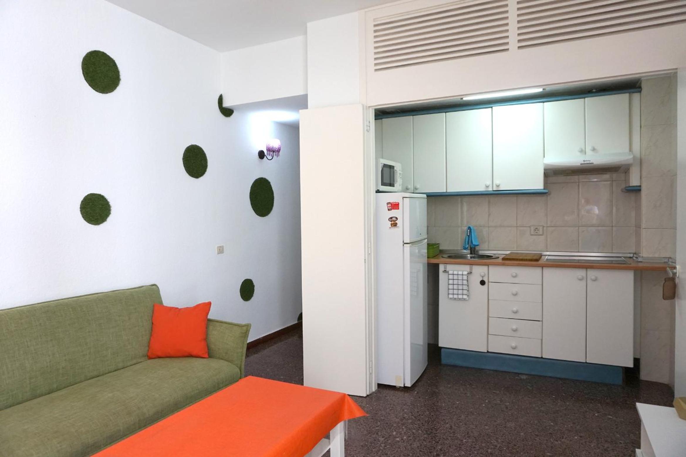 One-Bedroom Apartment photo 3