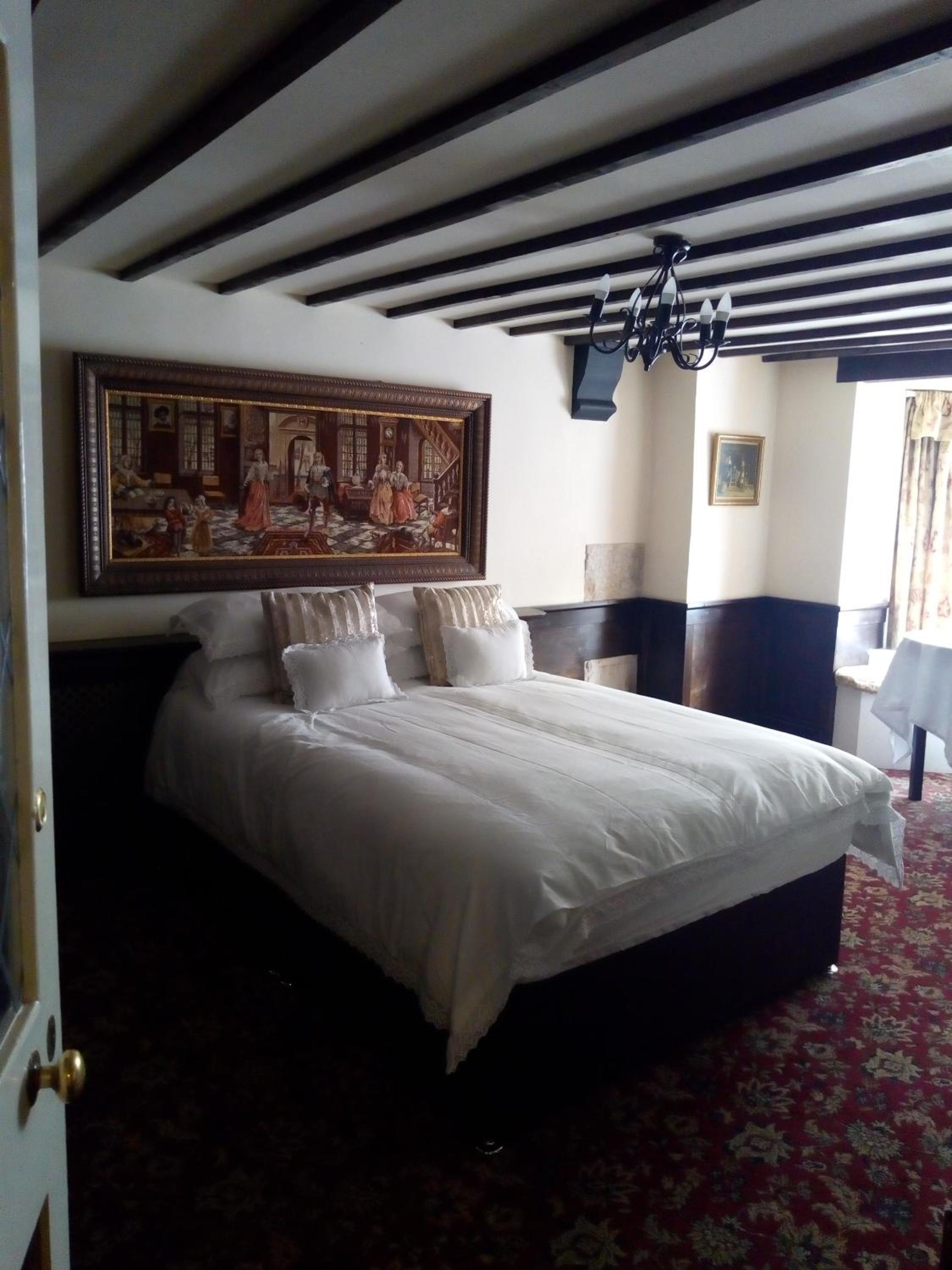 Budget Double Room photo 3