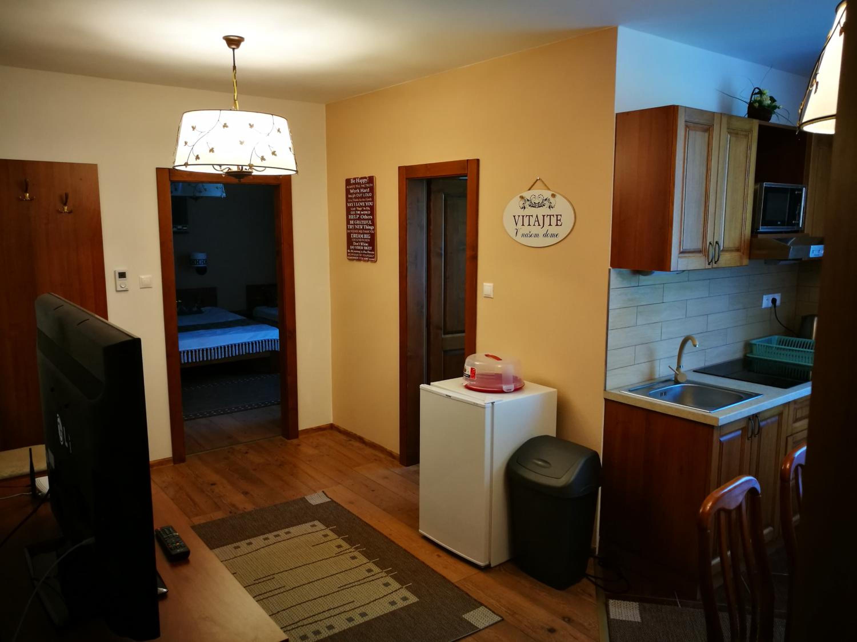 Apartment photo 2