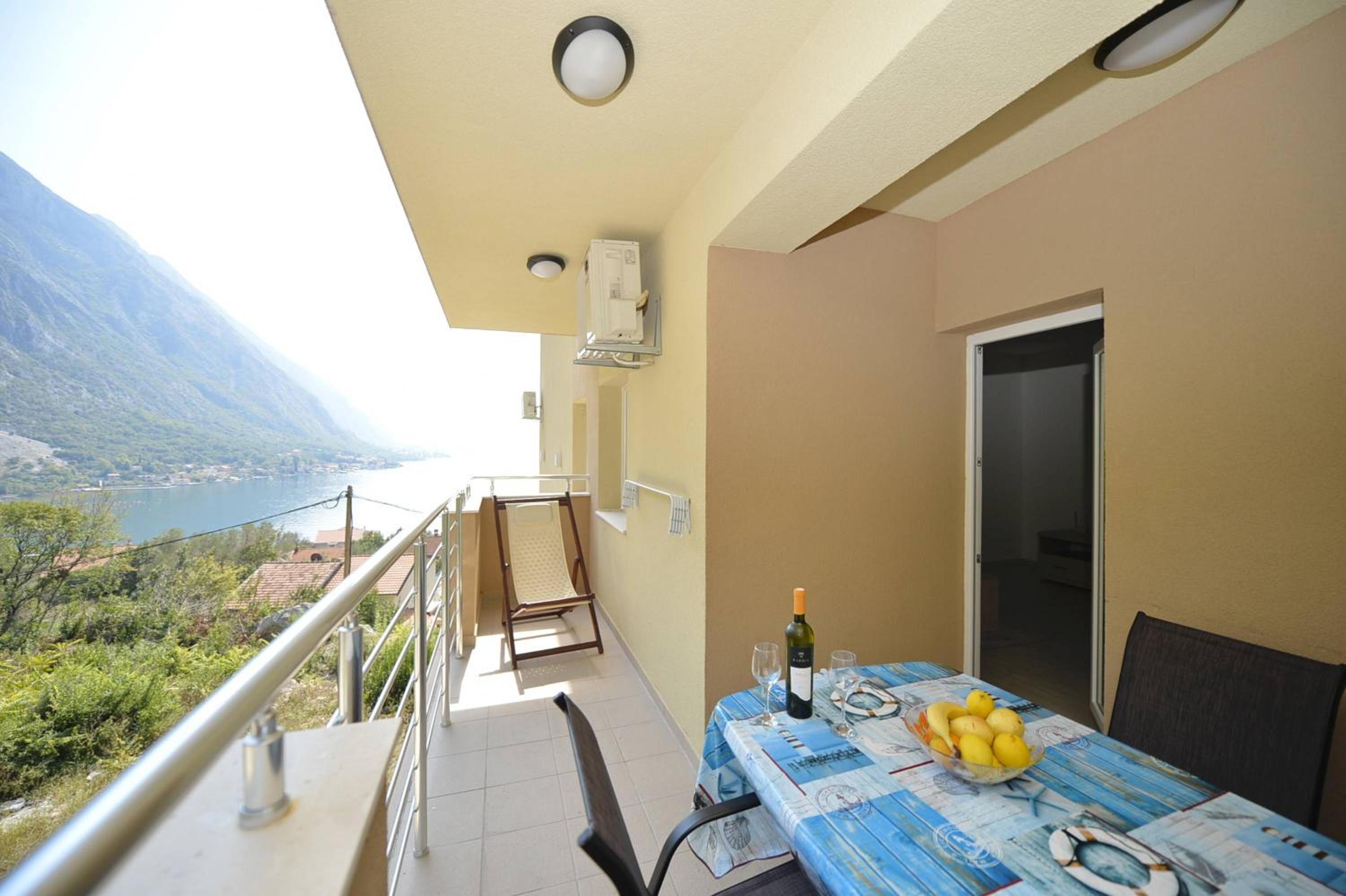 Apartment with Sea View photo 3