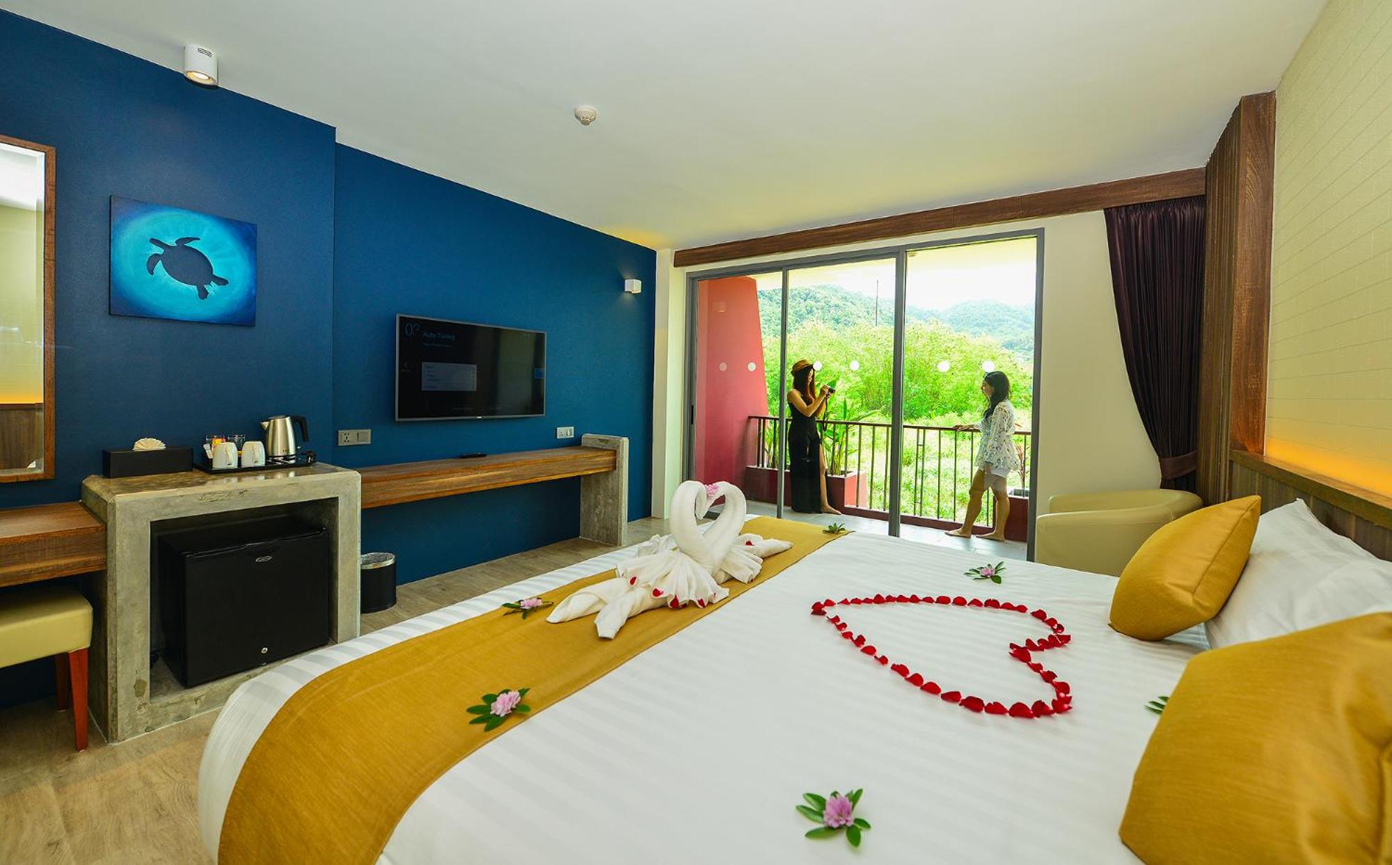Deluxe Double or Twin Room - Photo 6
