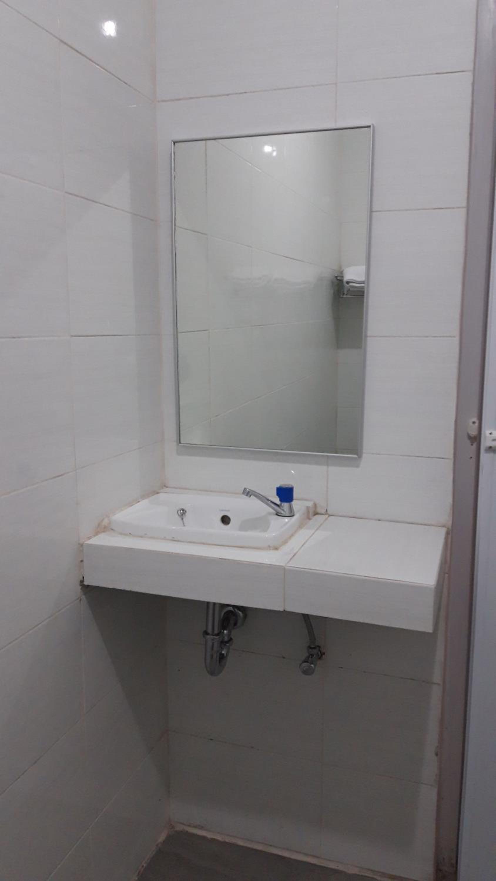 Standard Double Room - Photo 10