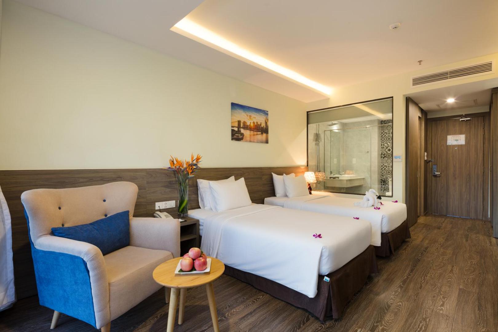 Superior Double or Twin Room with City View photo 3