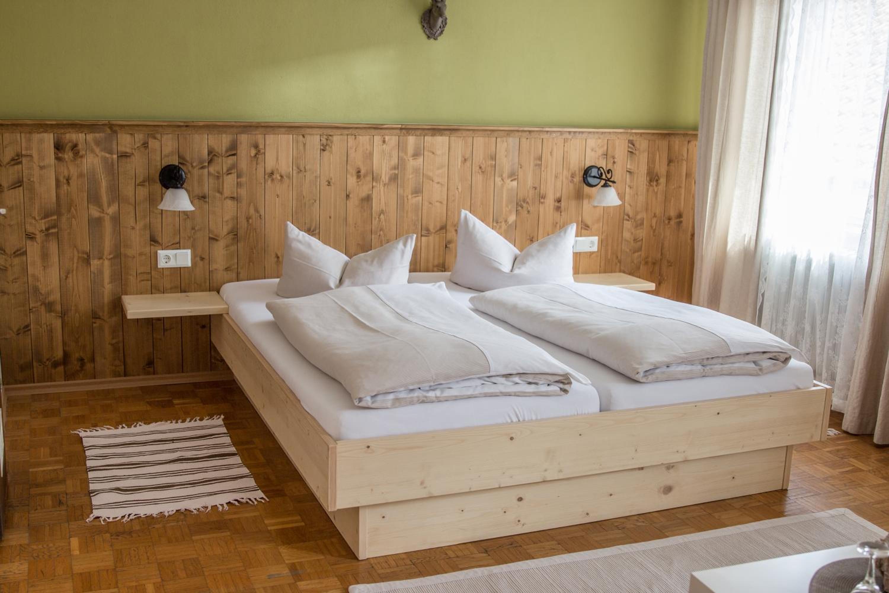 Standard Double Room - Photo 7