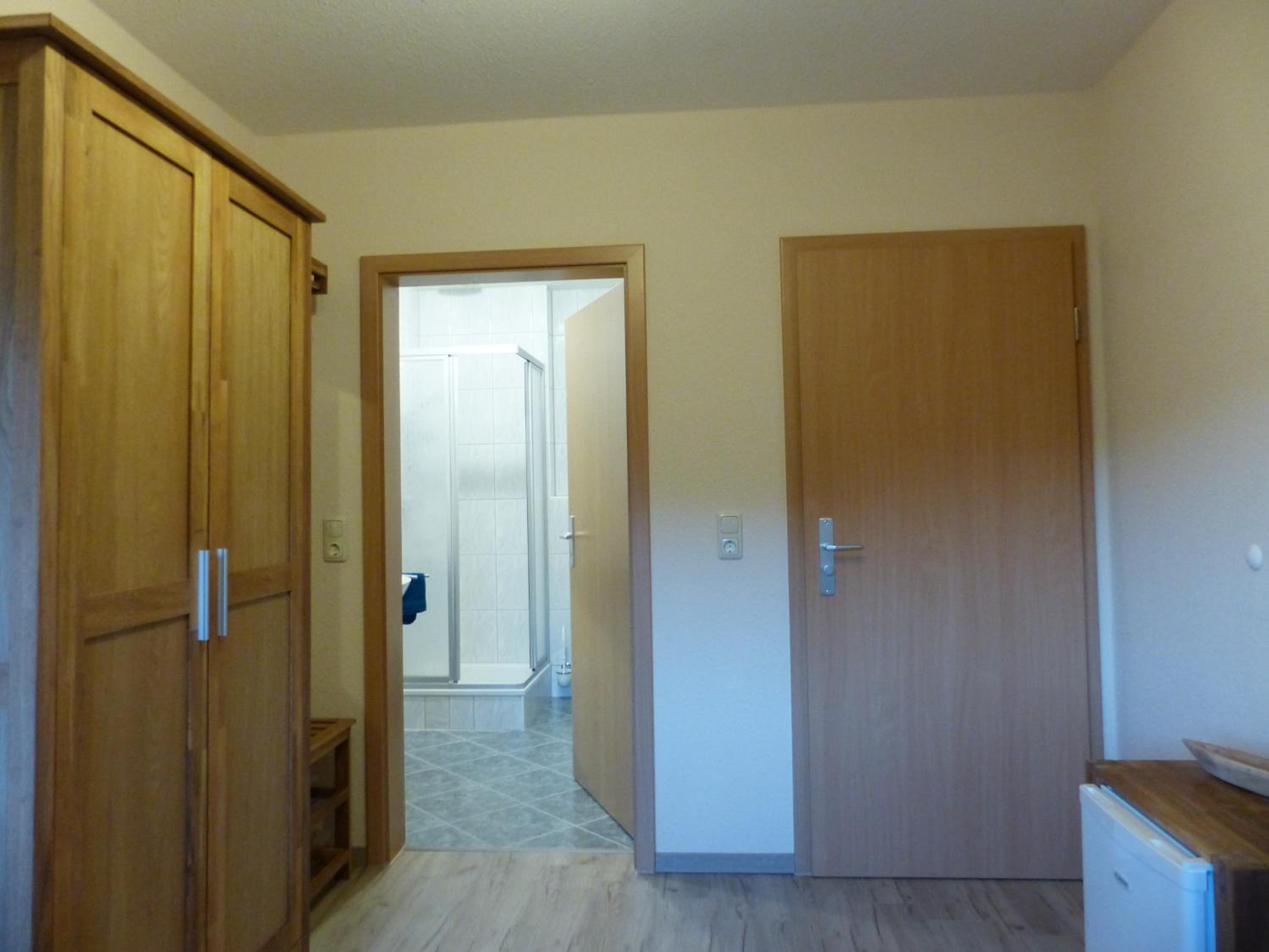 Small Single Room photo 1