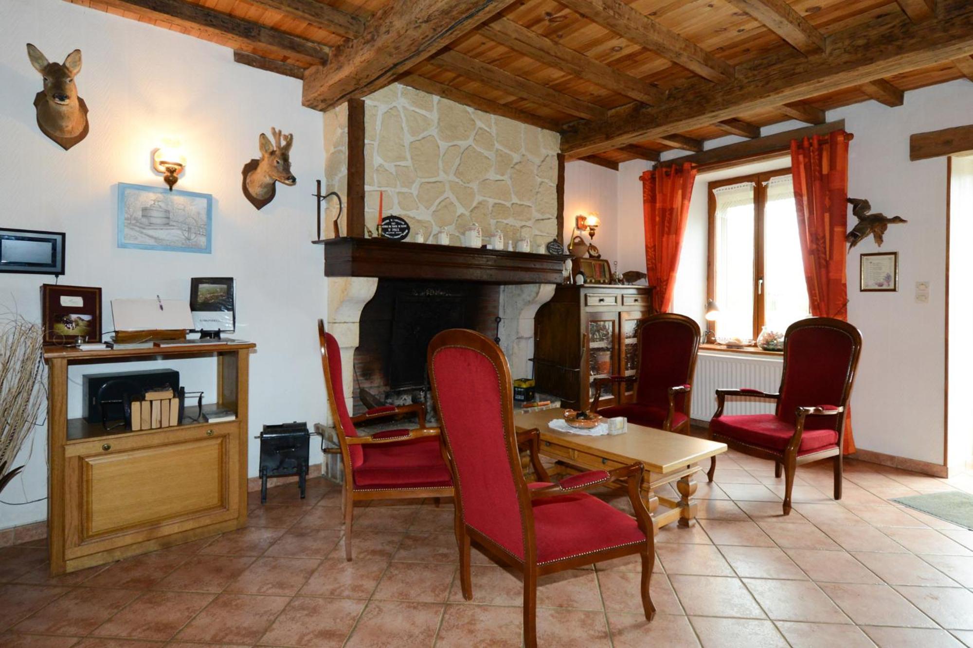 Double Room - Photo 1