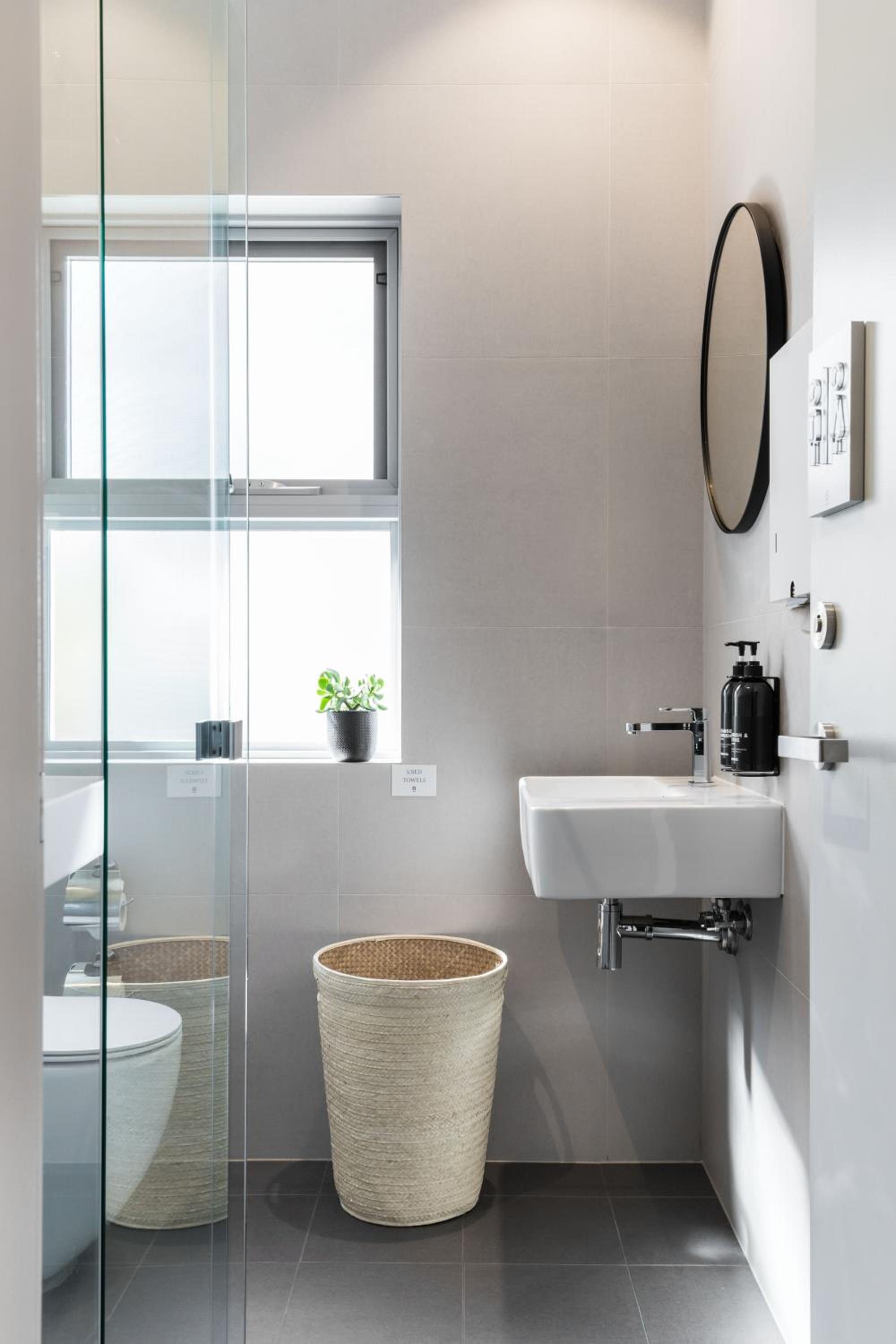 Double Room with Shared Bathroom photo 2