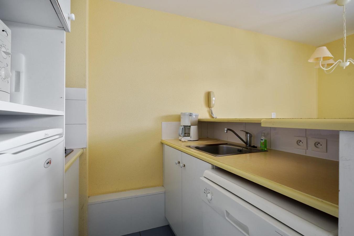 Budget One-Bedroom Apartment (6 People) photo 2