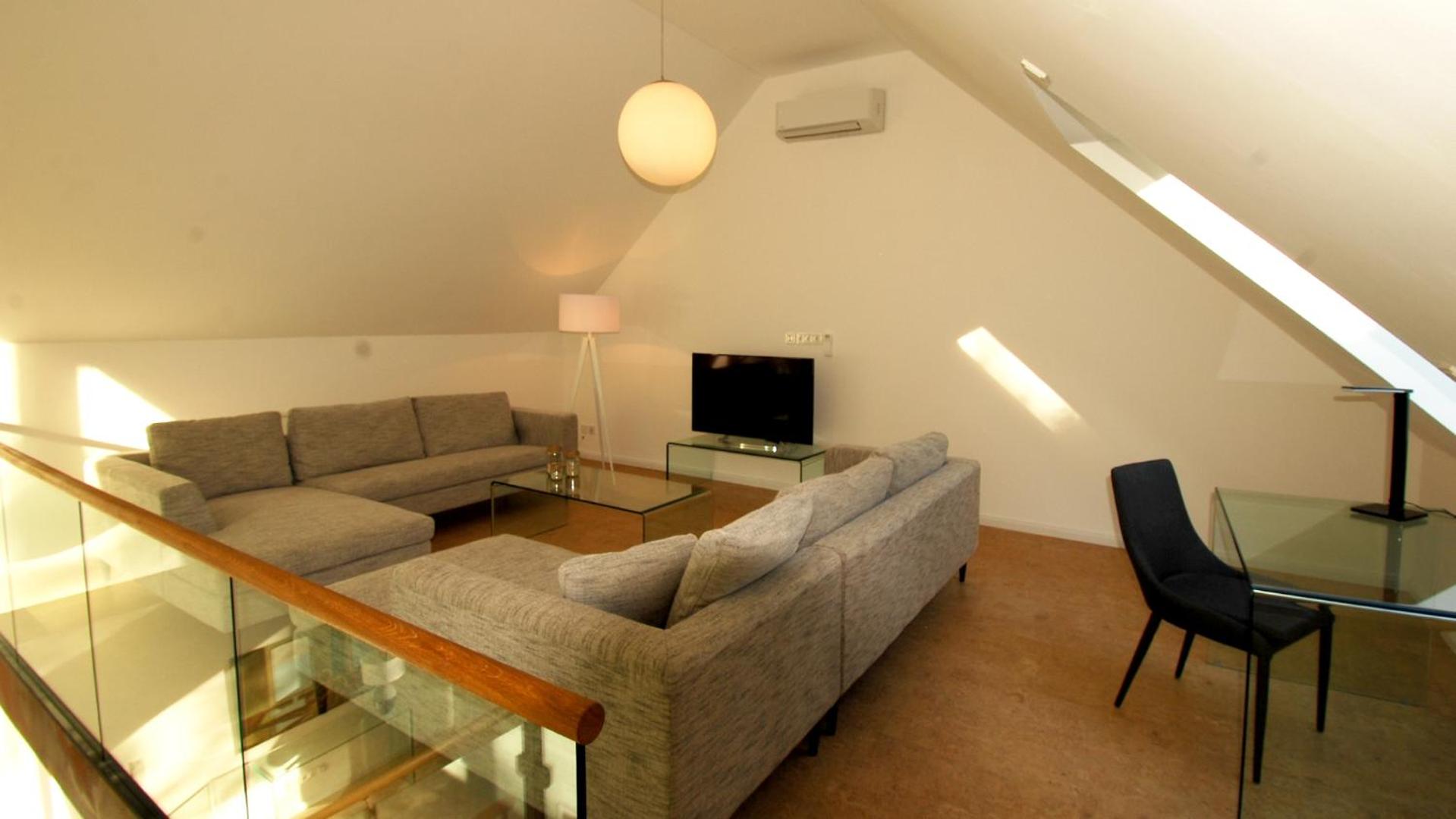 Loft photo 2