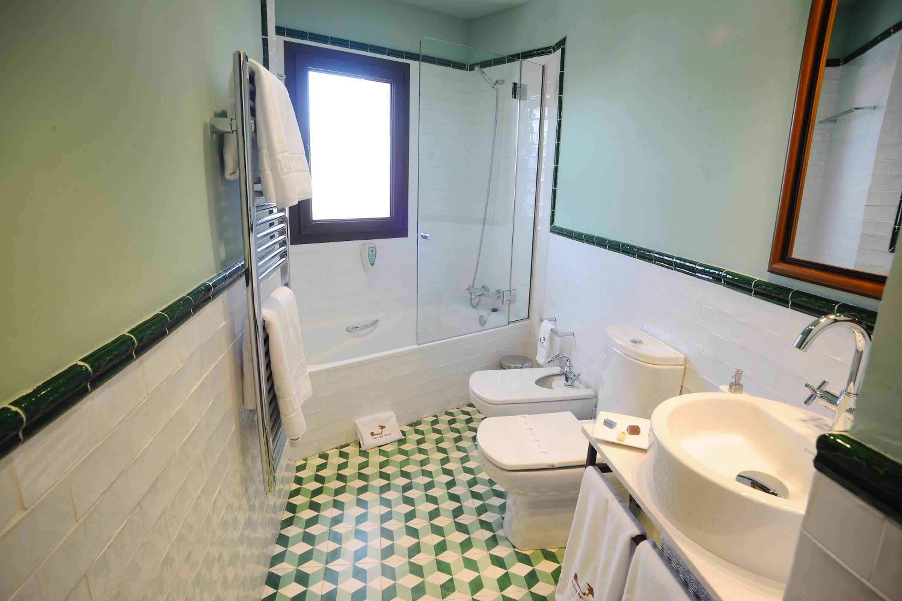 One-Bedroom Apartment (2 Adults) photo 3