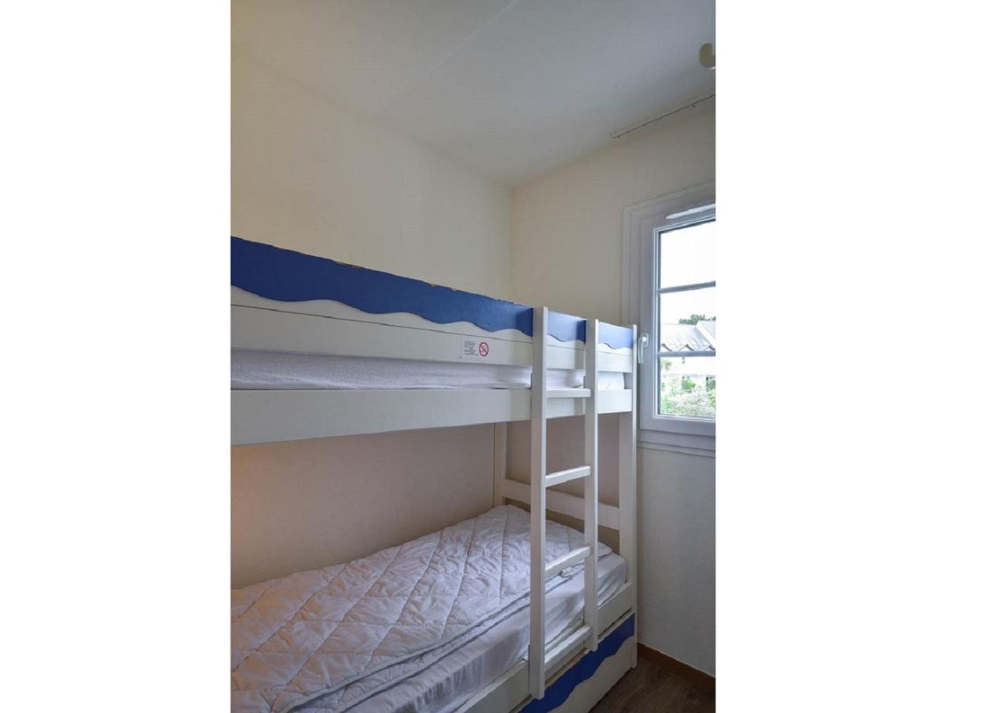 Select One-Bedroom Apartment (7 People) photo 3