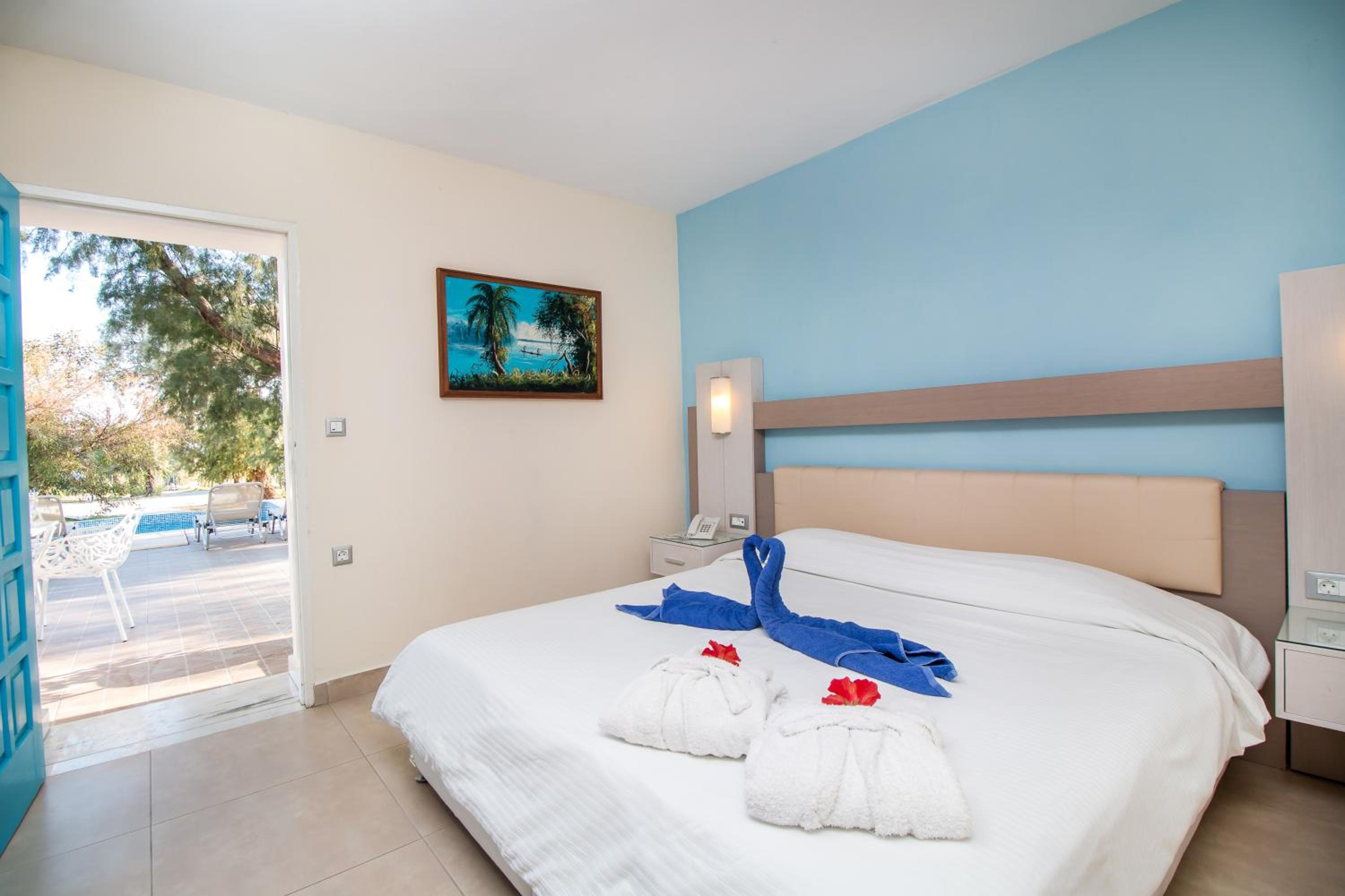 Aqua Tower Family Villa with Private Pool
