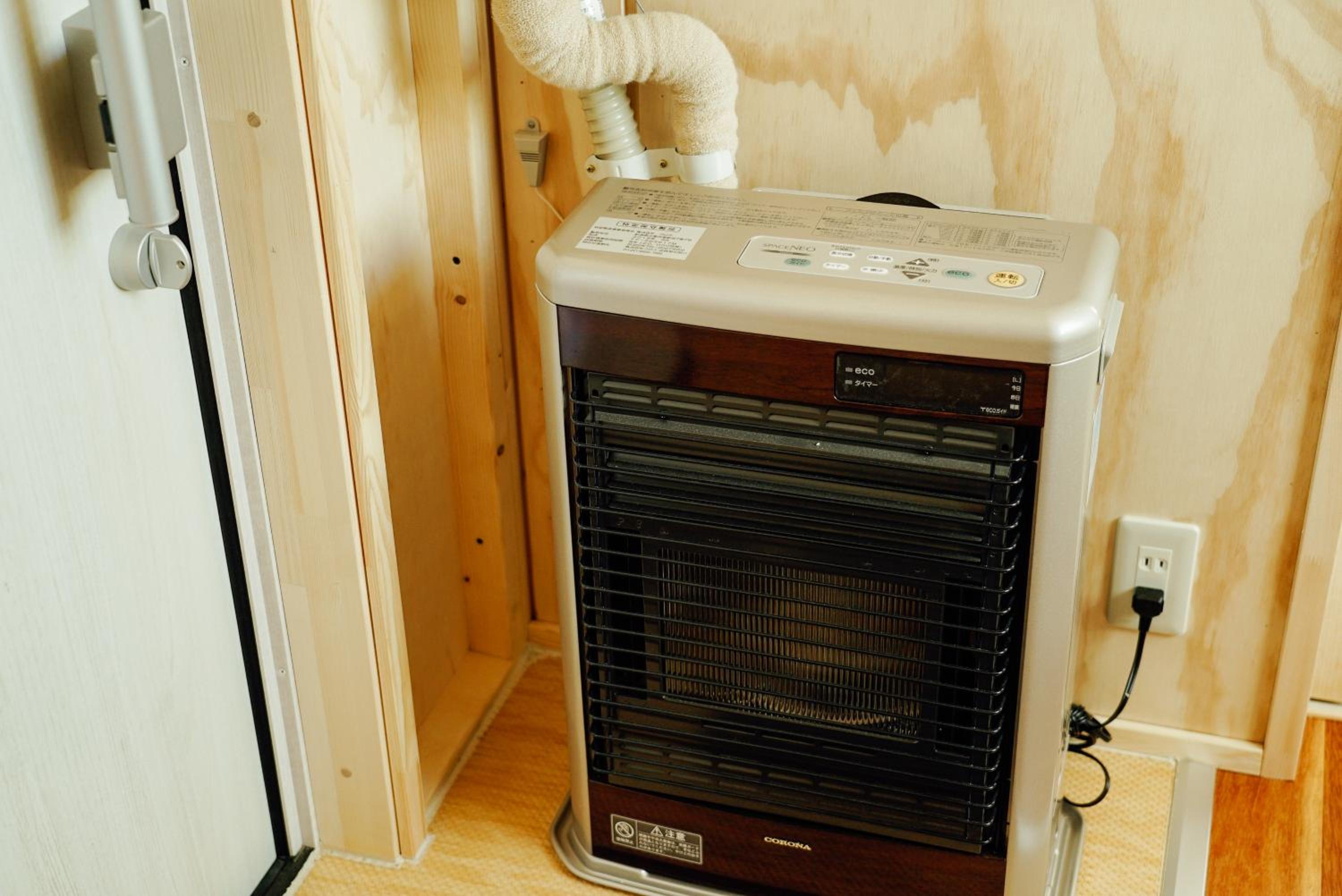 Two-Bedroom House - Photo 17