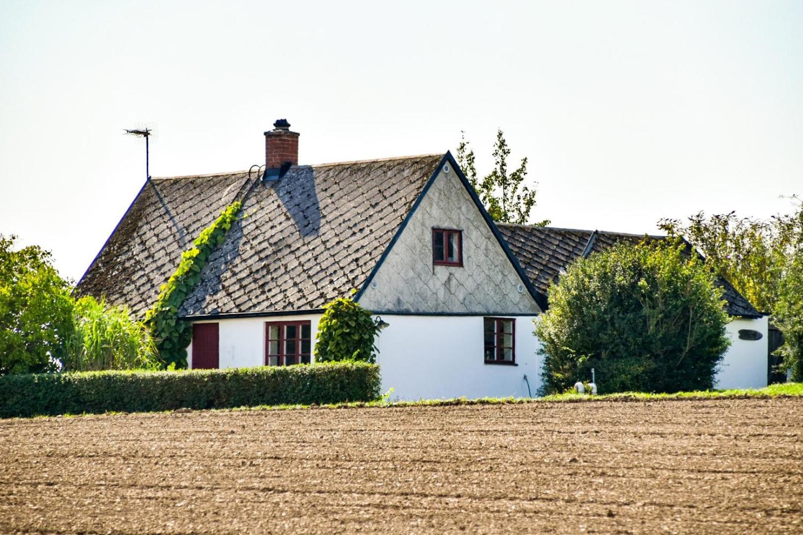 Villa with Garden View - Photo 3