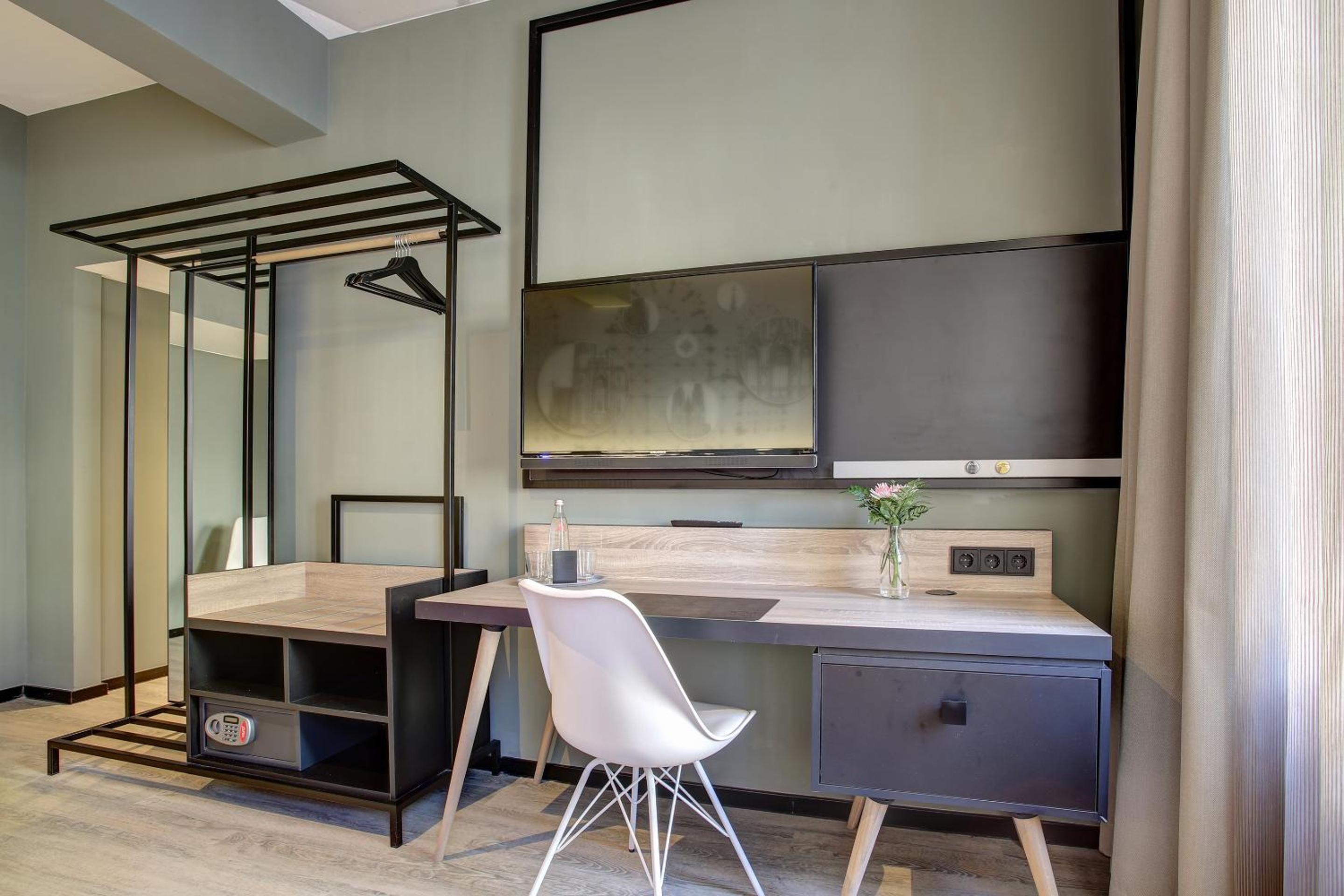 Family Apartment - Photo 3