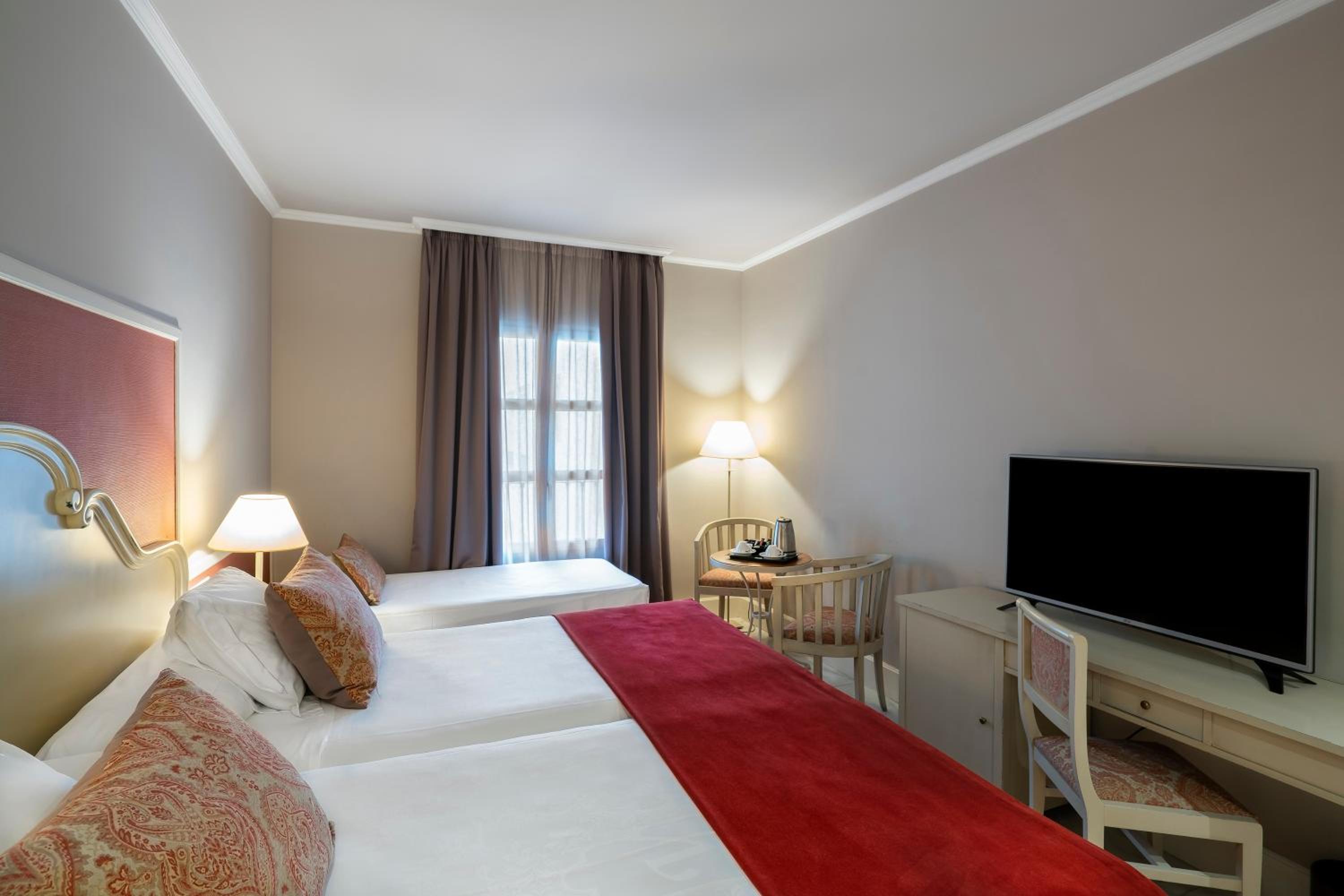 Habitación Triple (3 Adultos)