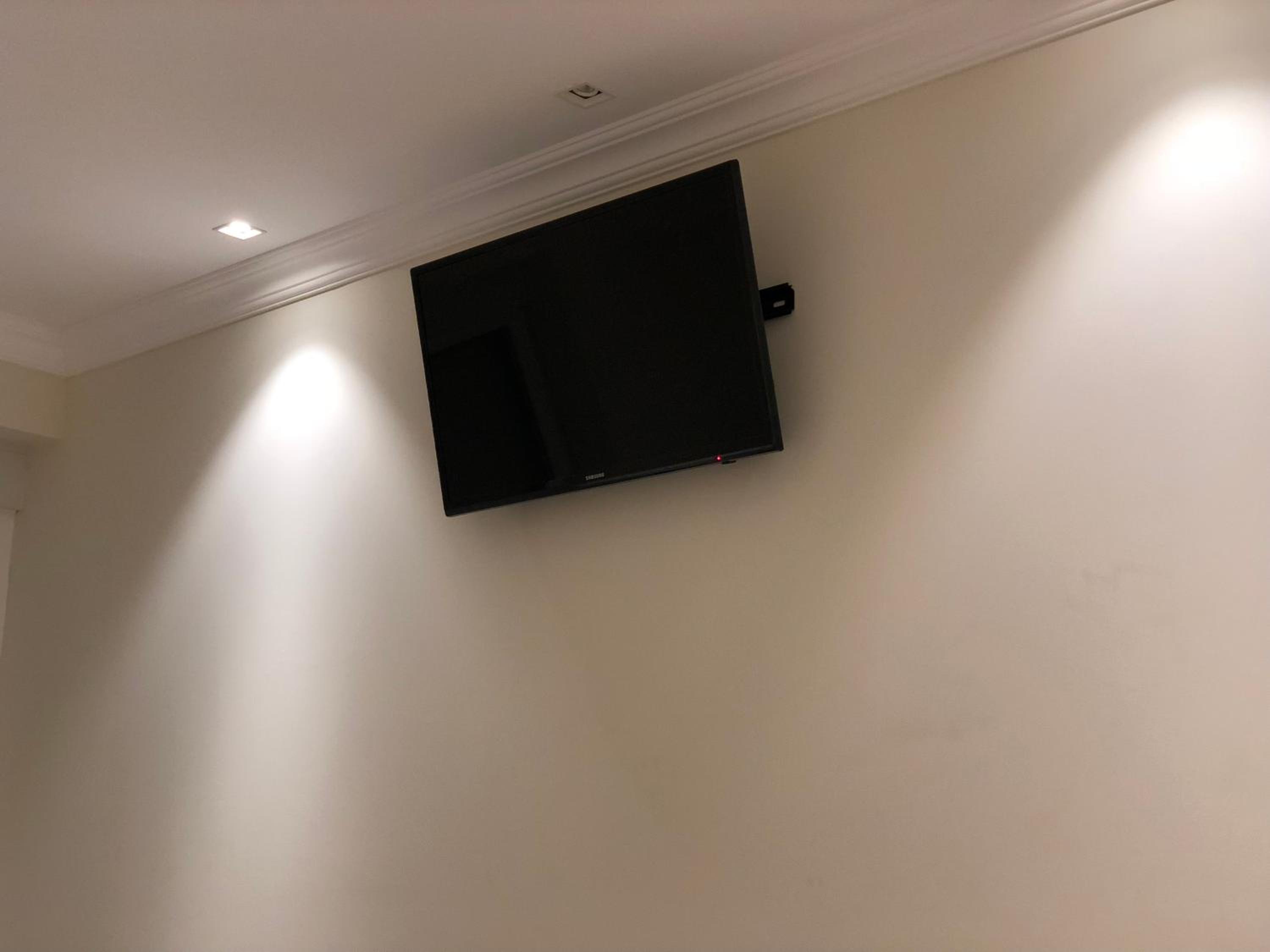 Three-Bedroom Apartment - Photo 27