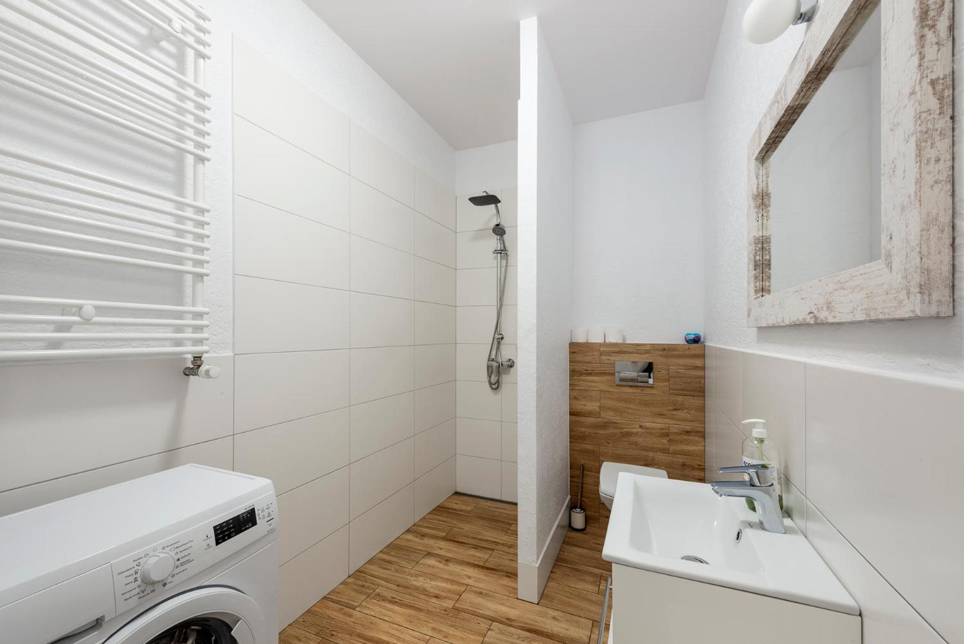 Apartment - Photo 21