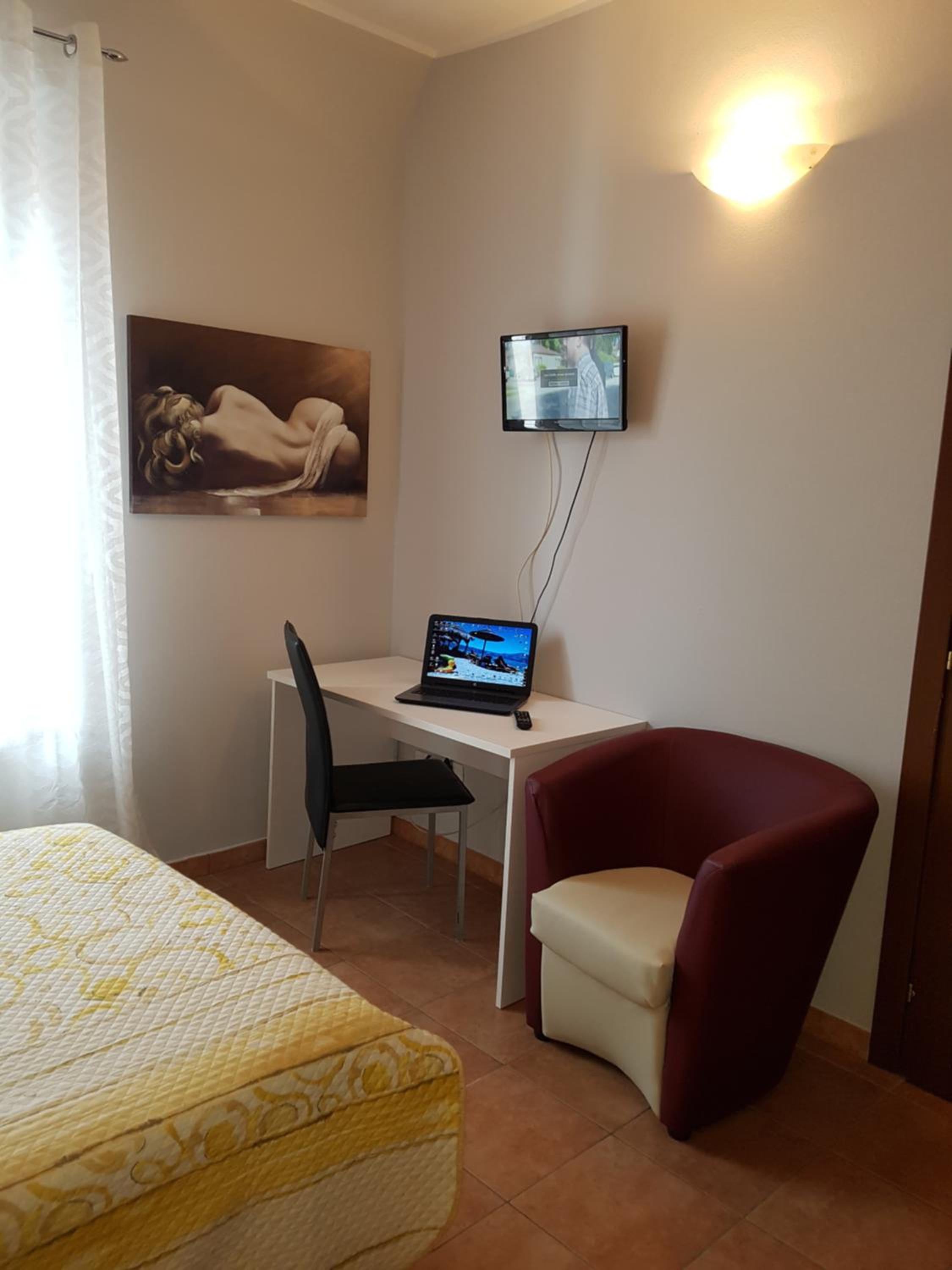 Triple Room - Photo 1