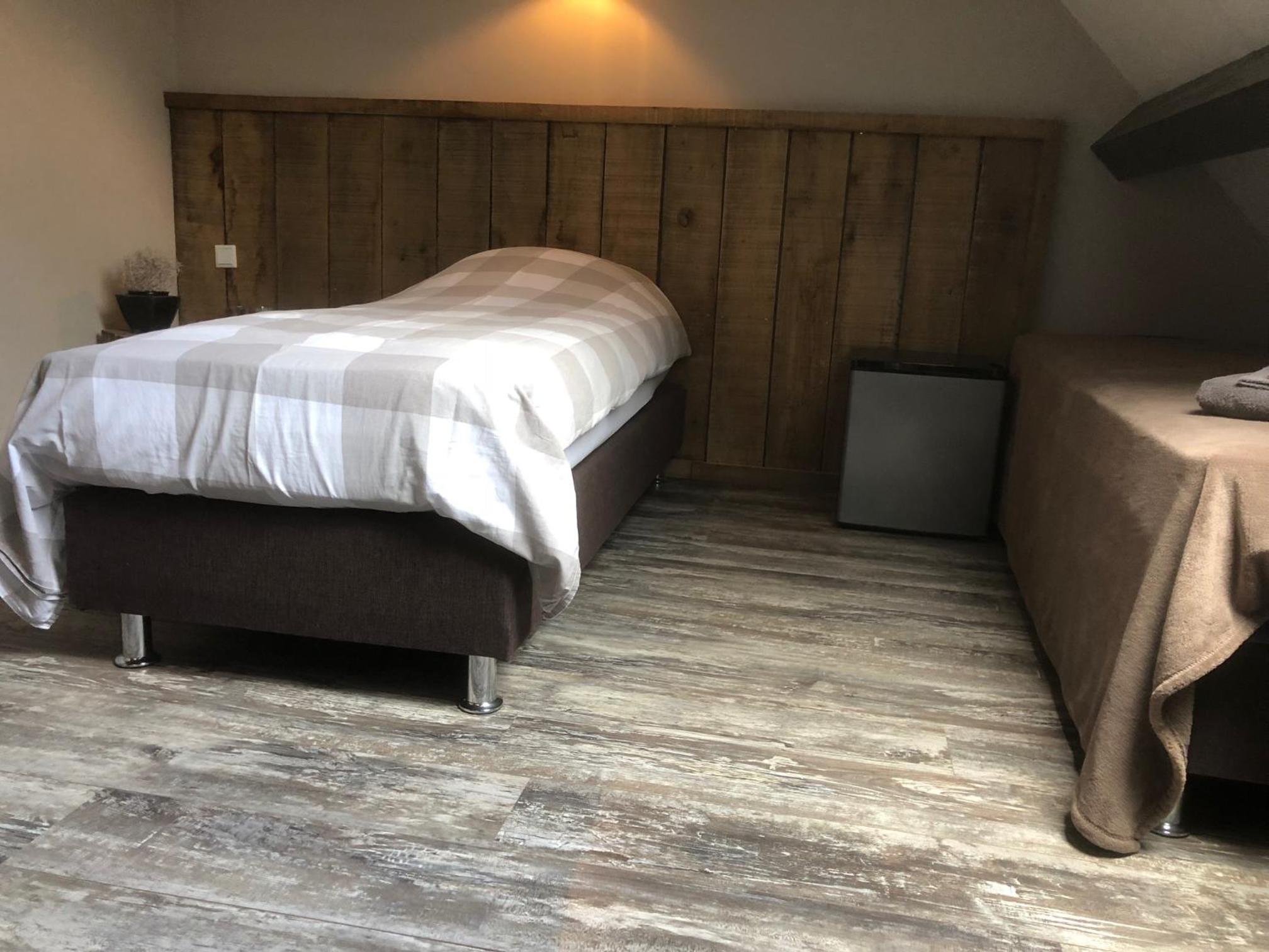 Budget Double Room - Photo 1