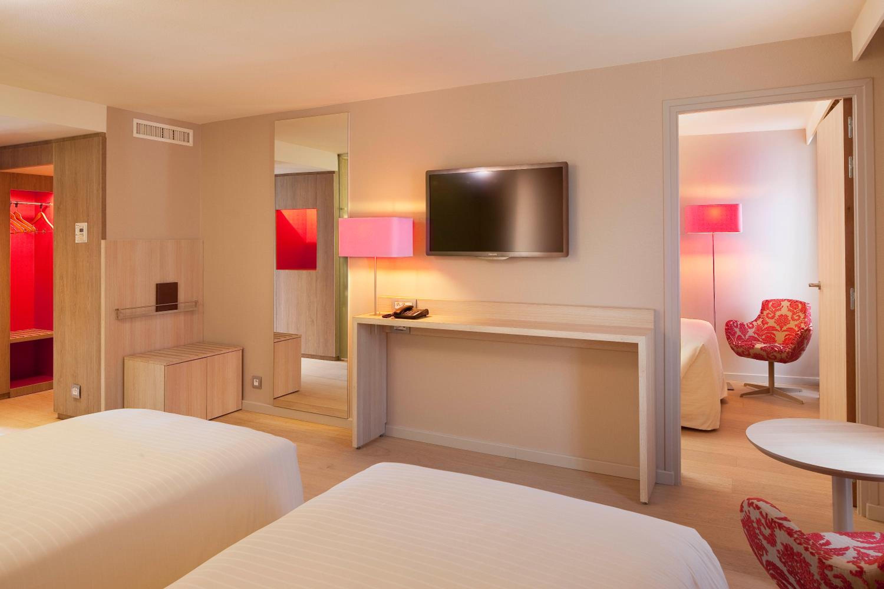 Deluxe Room Double or Twin  photo 1