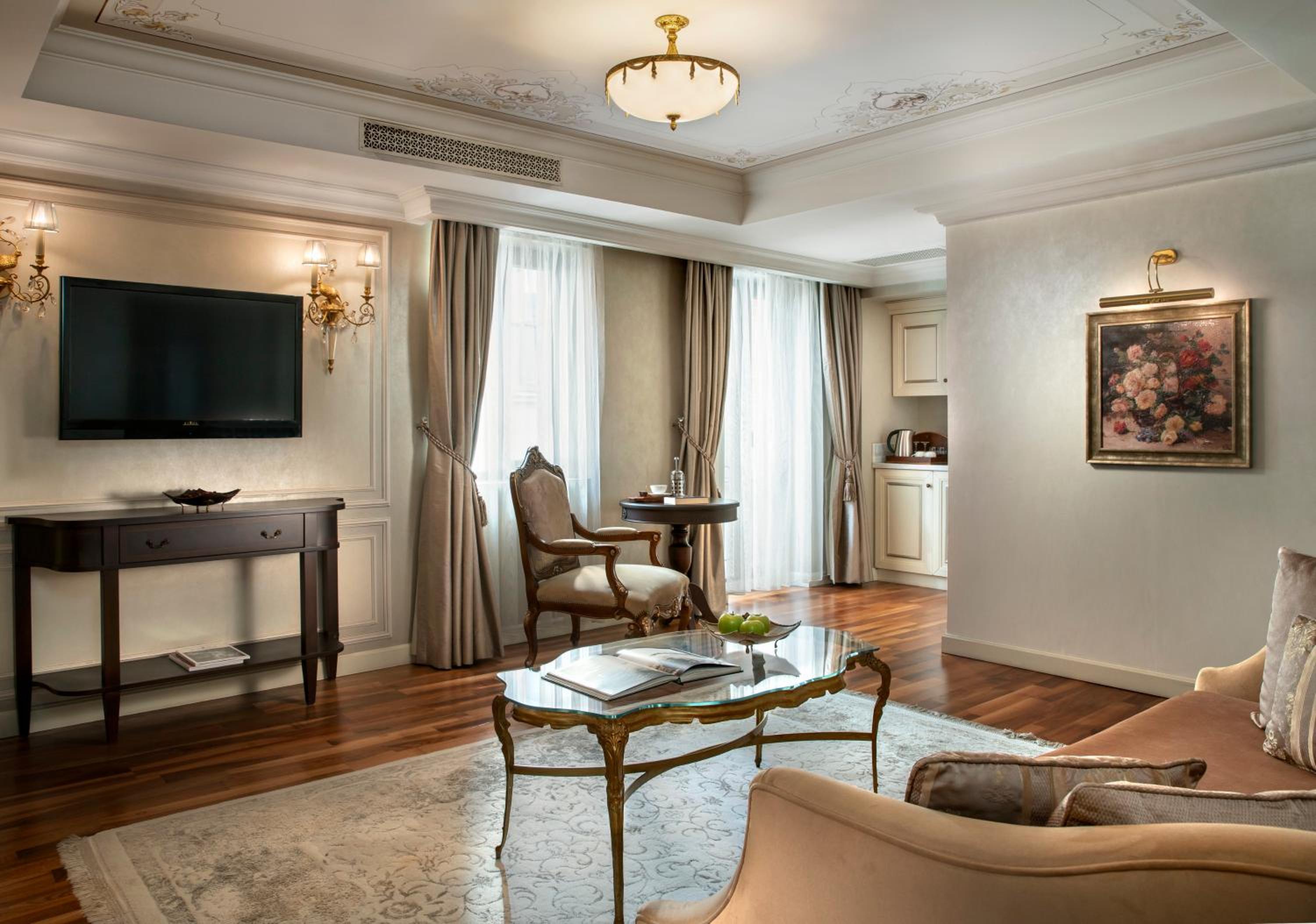 Grand Suite with Nickelodeon Play Access
