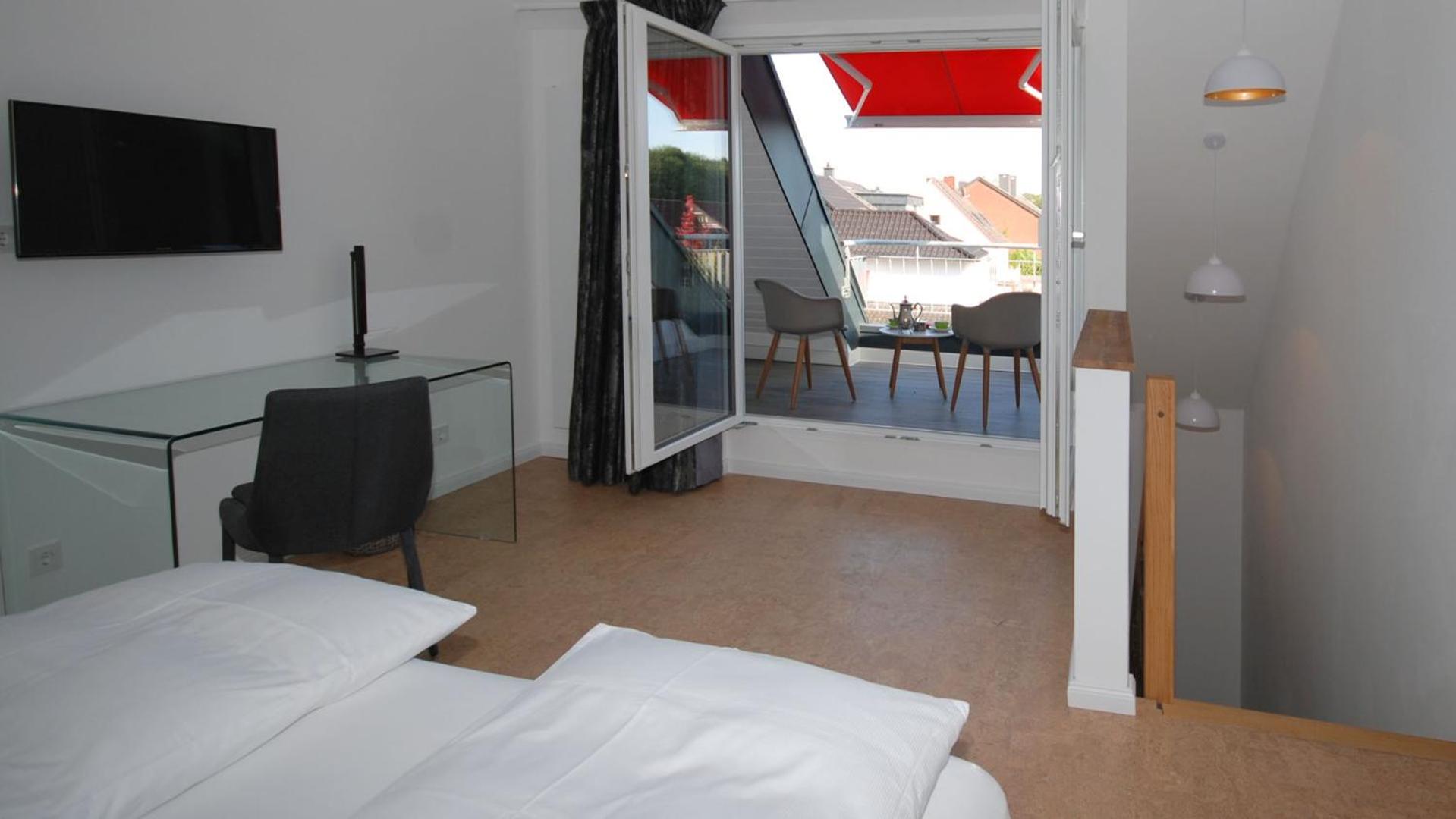 Suite - Photo 2